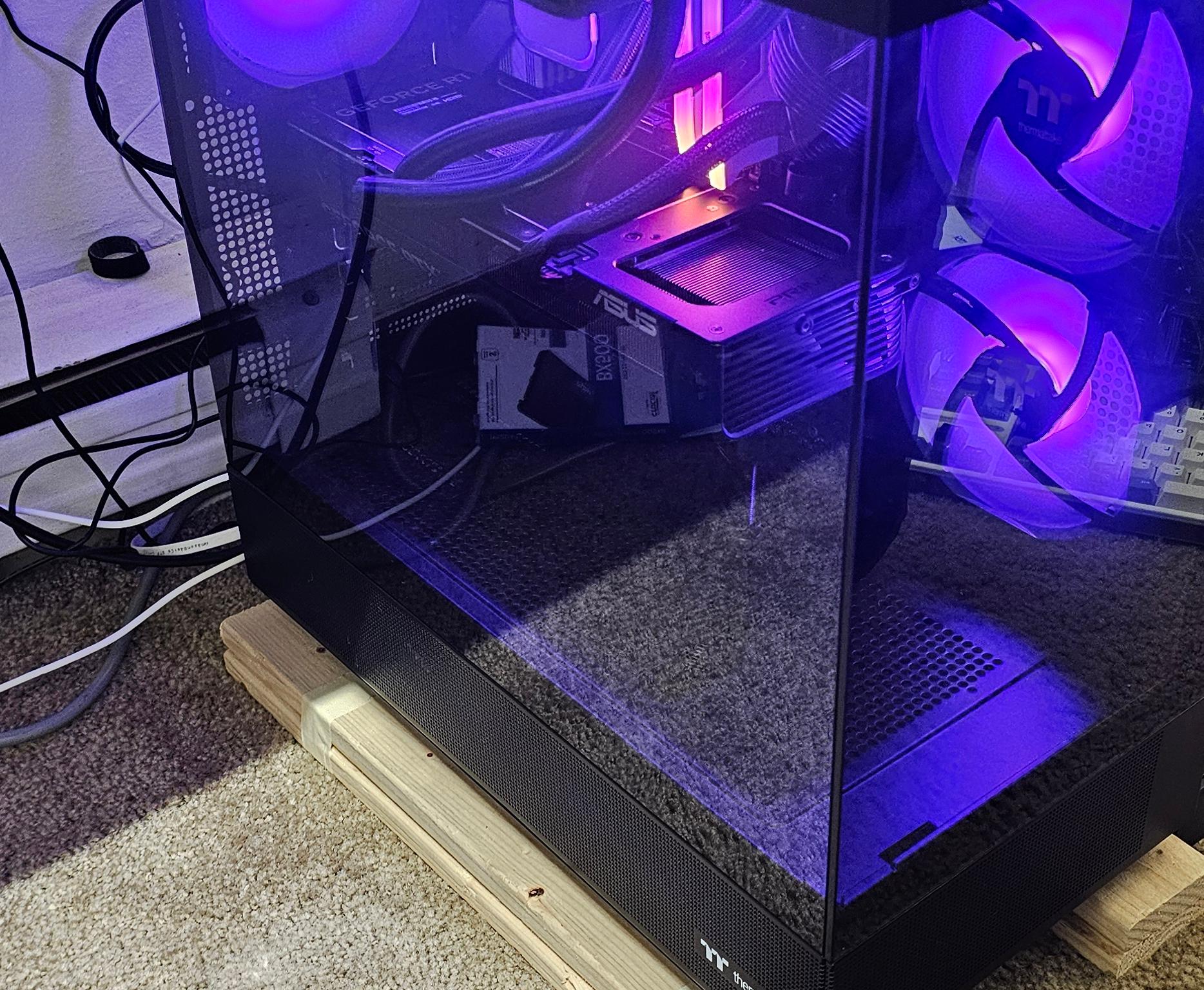 Custom High-End Build. 4k 200+ fps gaming | RTX 5070Ti | Ryzen 7 9800x3d