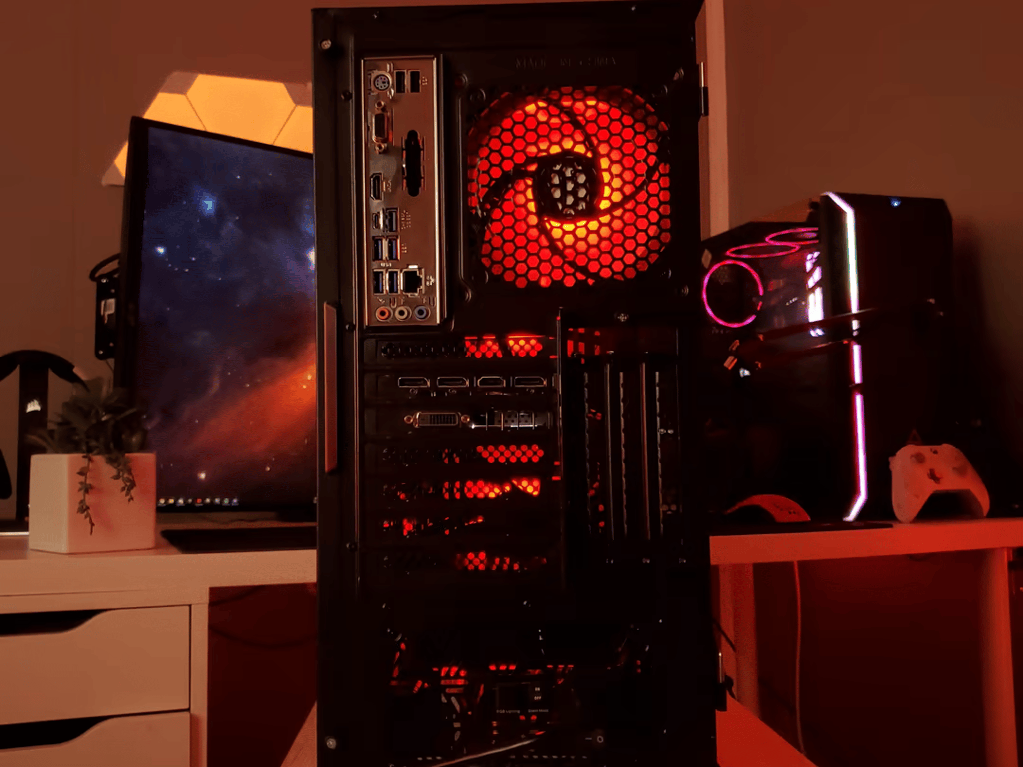 Crimson | GTX 1070 - Ryzen 5 3600XT Gaming PC