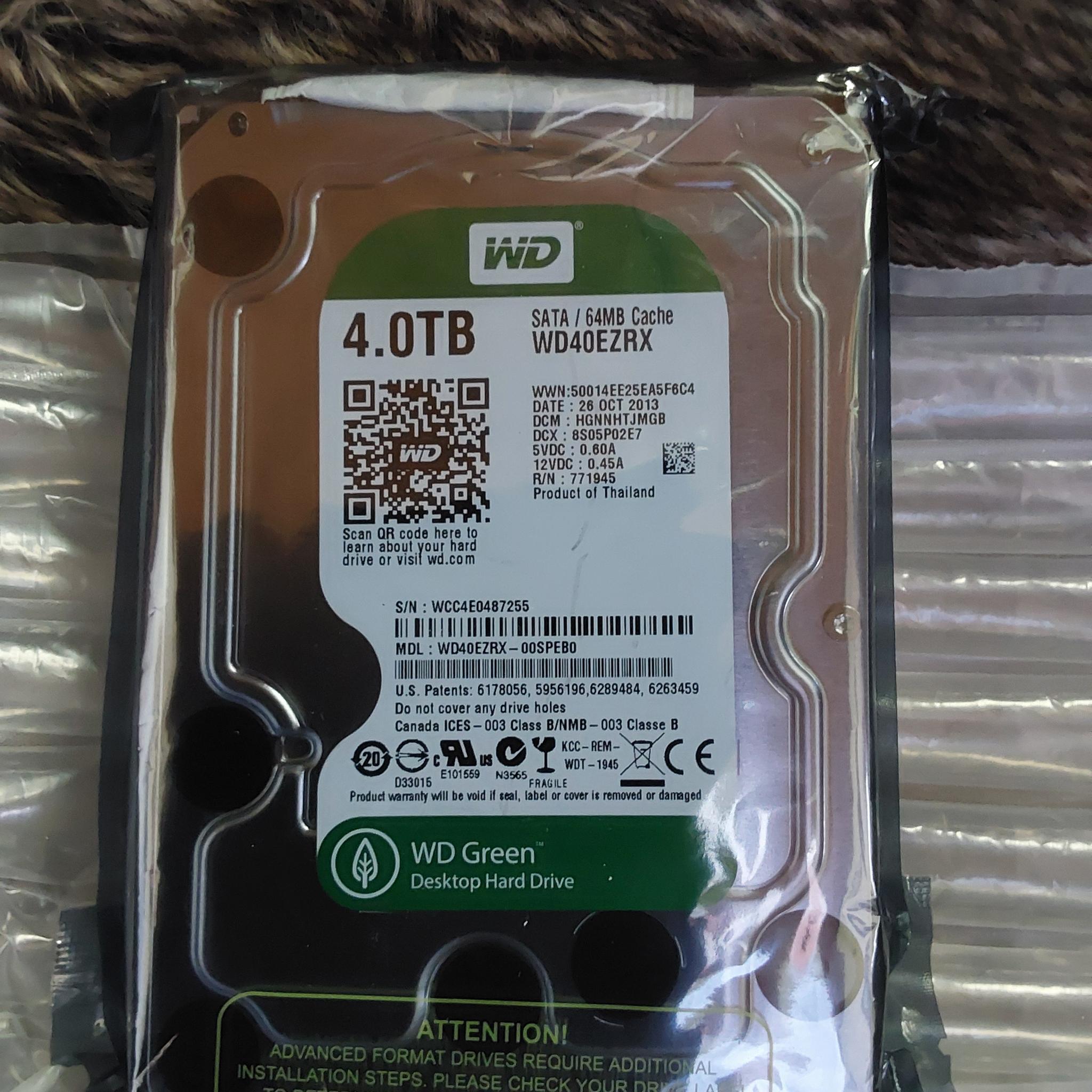 NEW WESTERN DIGITAL 4 TB 3.5 in. SATA INTERNAL DESKTOP HARD DRIVE