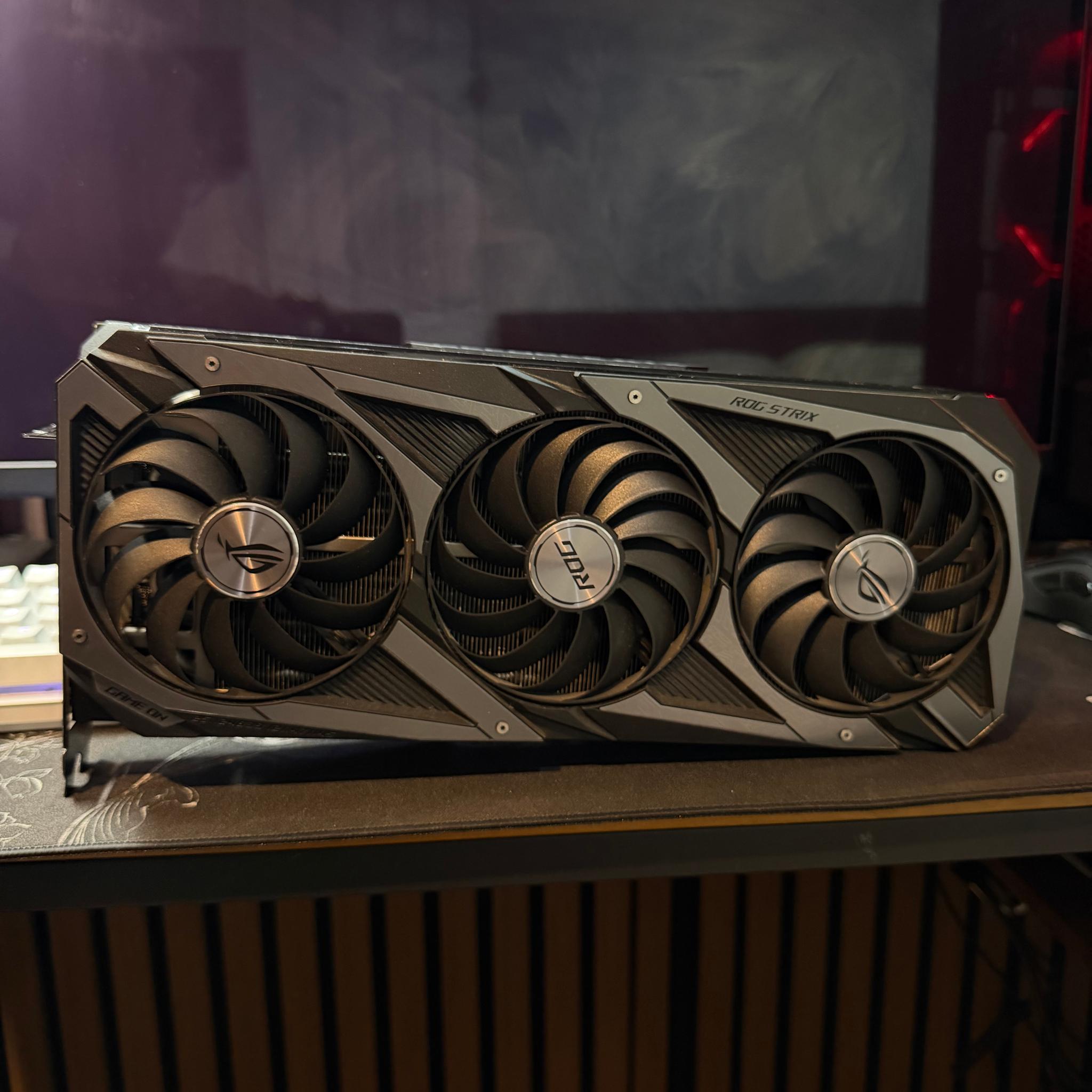ASUS ROG STRIX GAMING OC GeForce RTX 3070 Ti