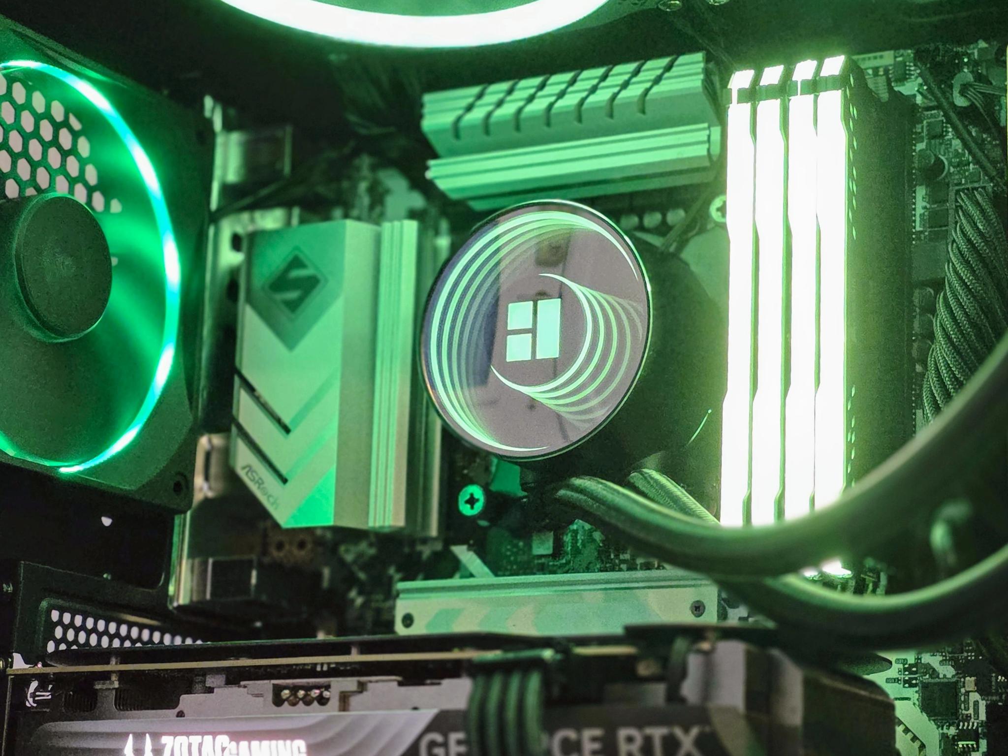 RTX 4070 OC, Intel i5-12600K, 32GB RAM, 1TB SSD High End Gaming PC