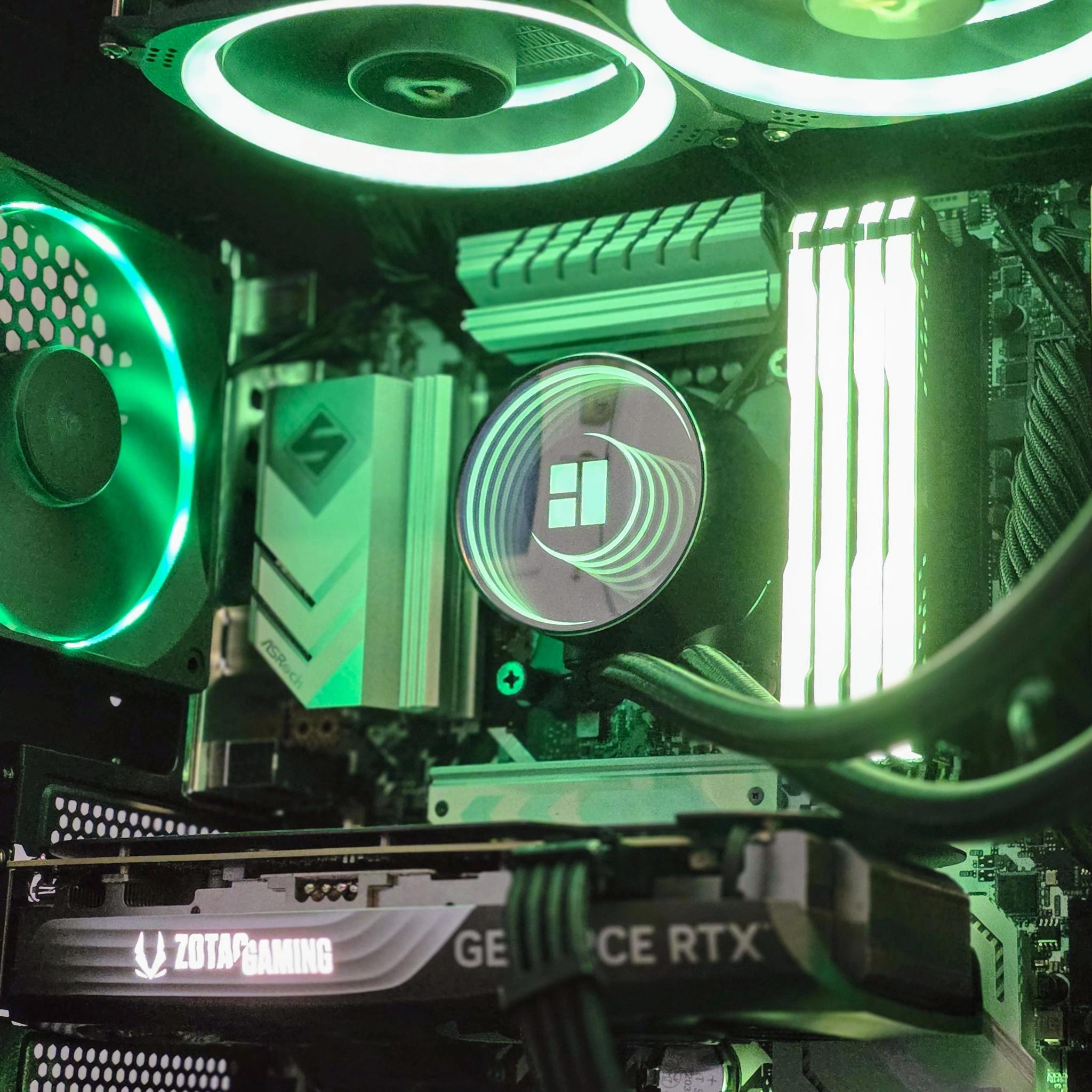 RTX 4070 OC, Intel i5-12600K, 32GB RAM, 1TB SSD High End Gaming PC