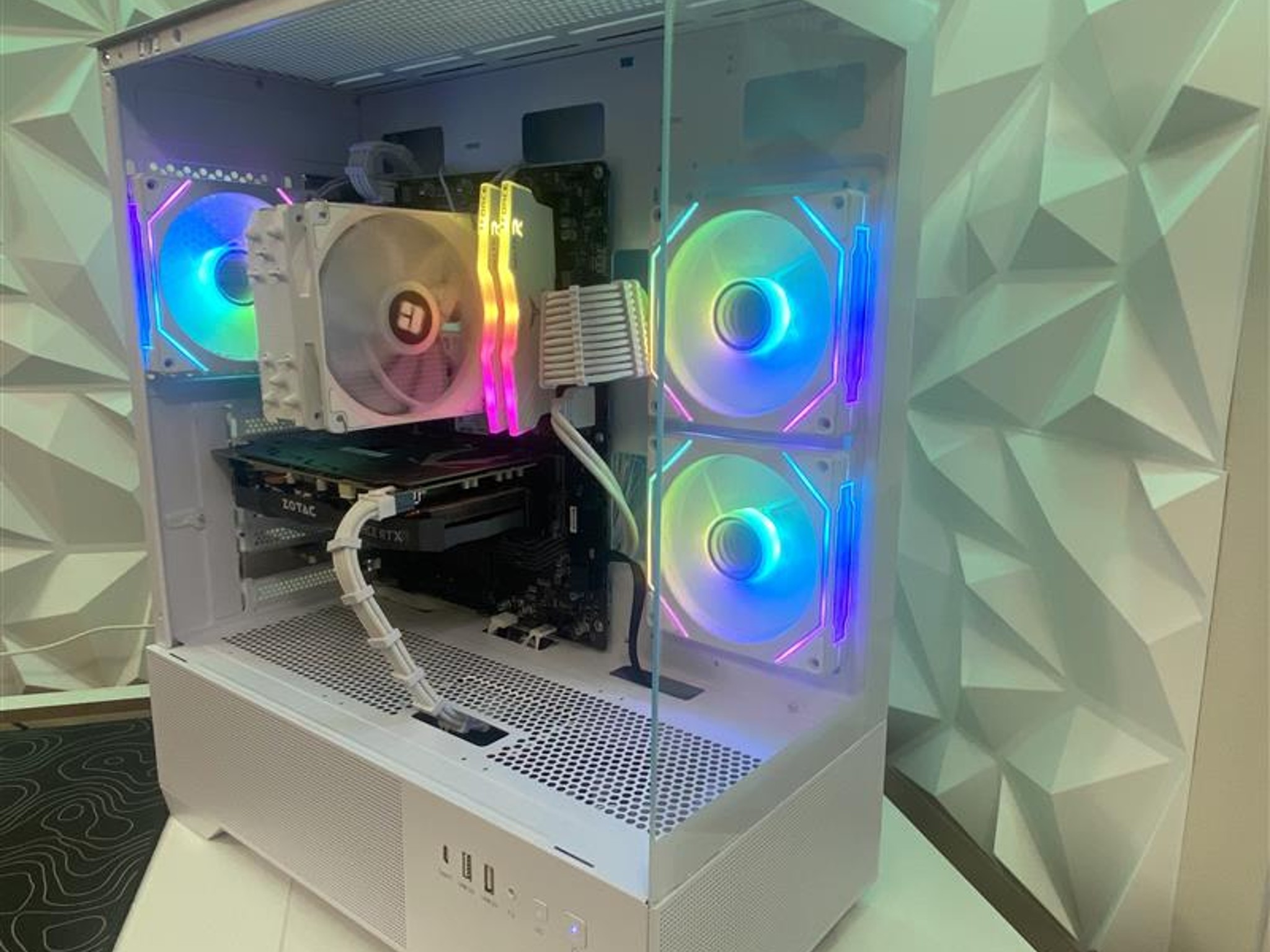 White RGB Gaming PC | i5 | RTX 2060 | 16GB RGB RAM | 512GB M.2 SSD | WI-FI