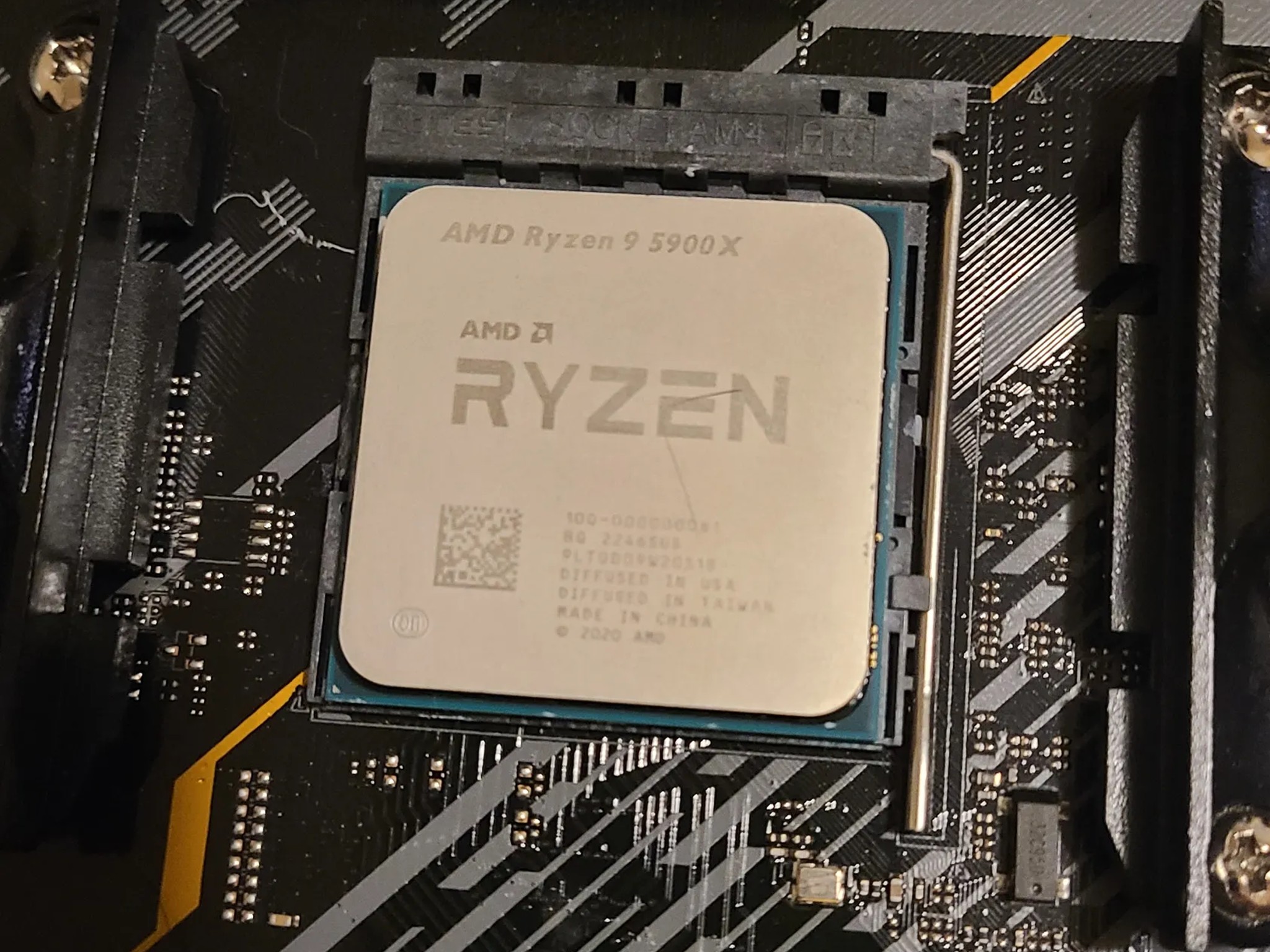 ASUS X570-PLUS WIFI AMD 5900X 32GB VENGEANCE RGB COMBO