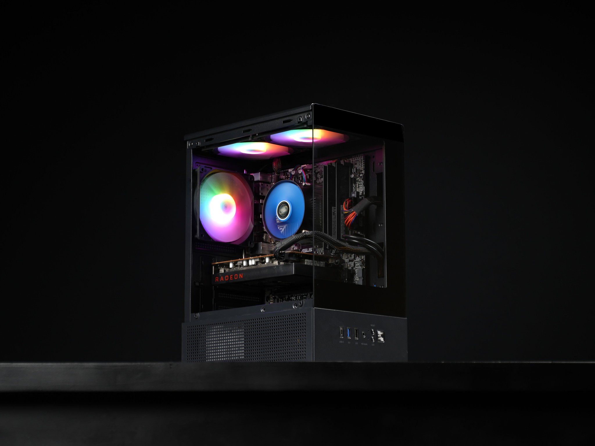 \ SF-04 / RX 5600 Intel Core i7 7700 16GB .9TB Windows 11 Gaming PC Powerhouse