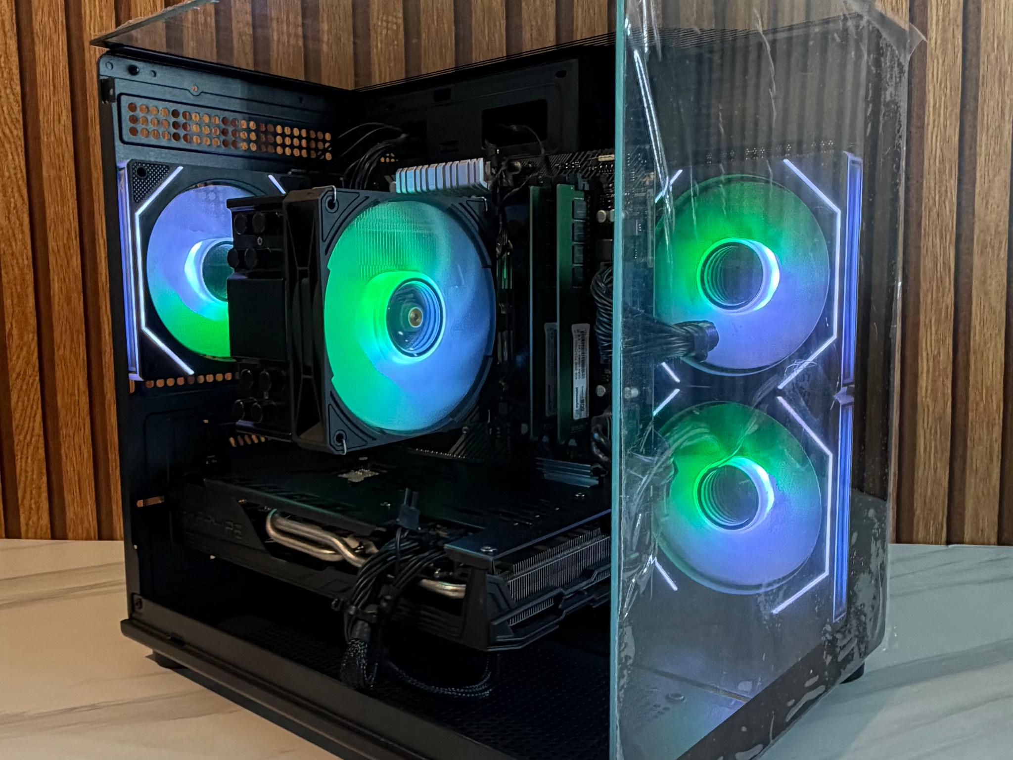 RX 5700XT | RYZEN 5 3600 | 16GB DDR4 | 500GB SSD