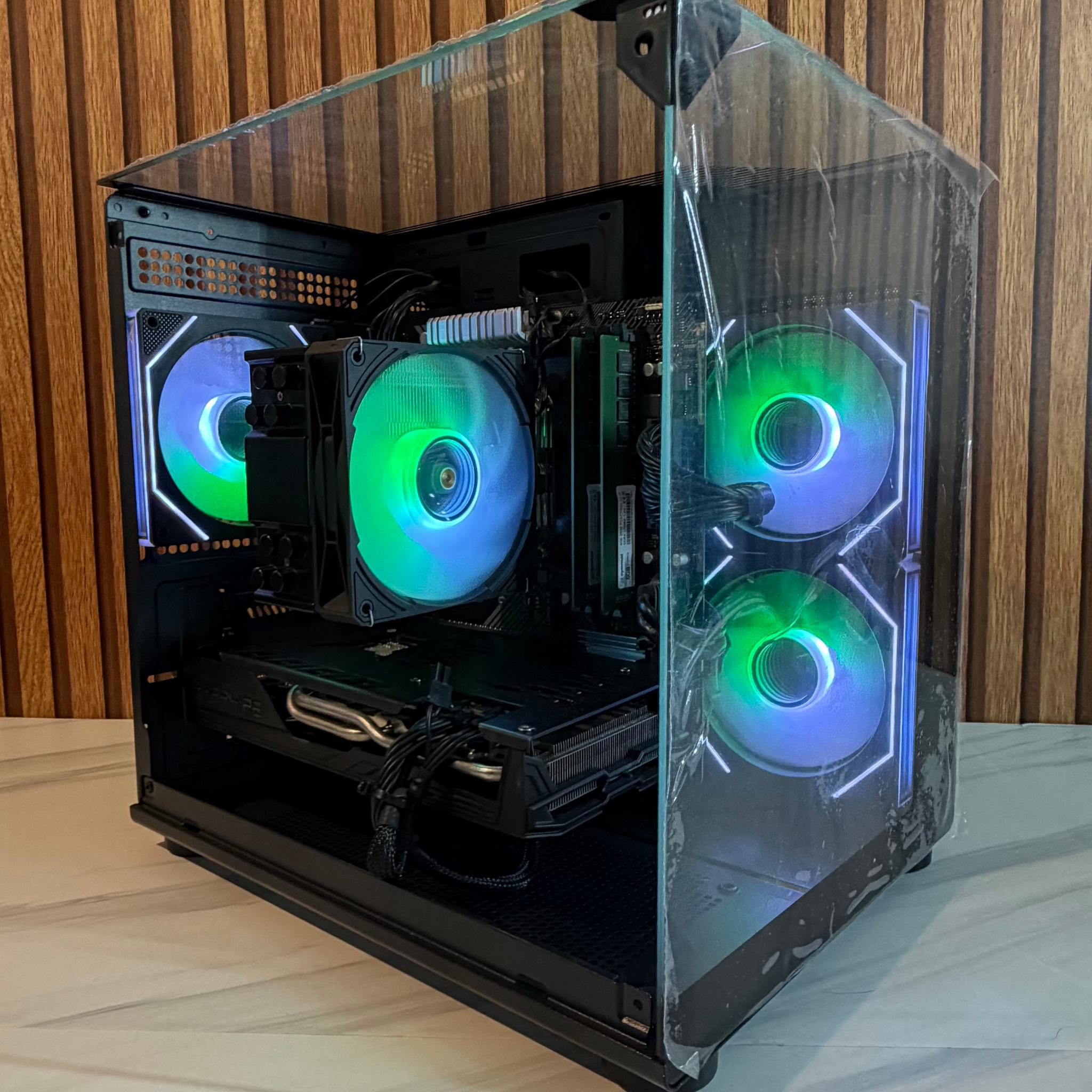RX 5700XT | RYZEN 5 3600 | 16GB DDR4 | 500GB SSD