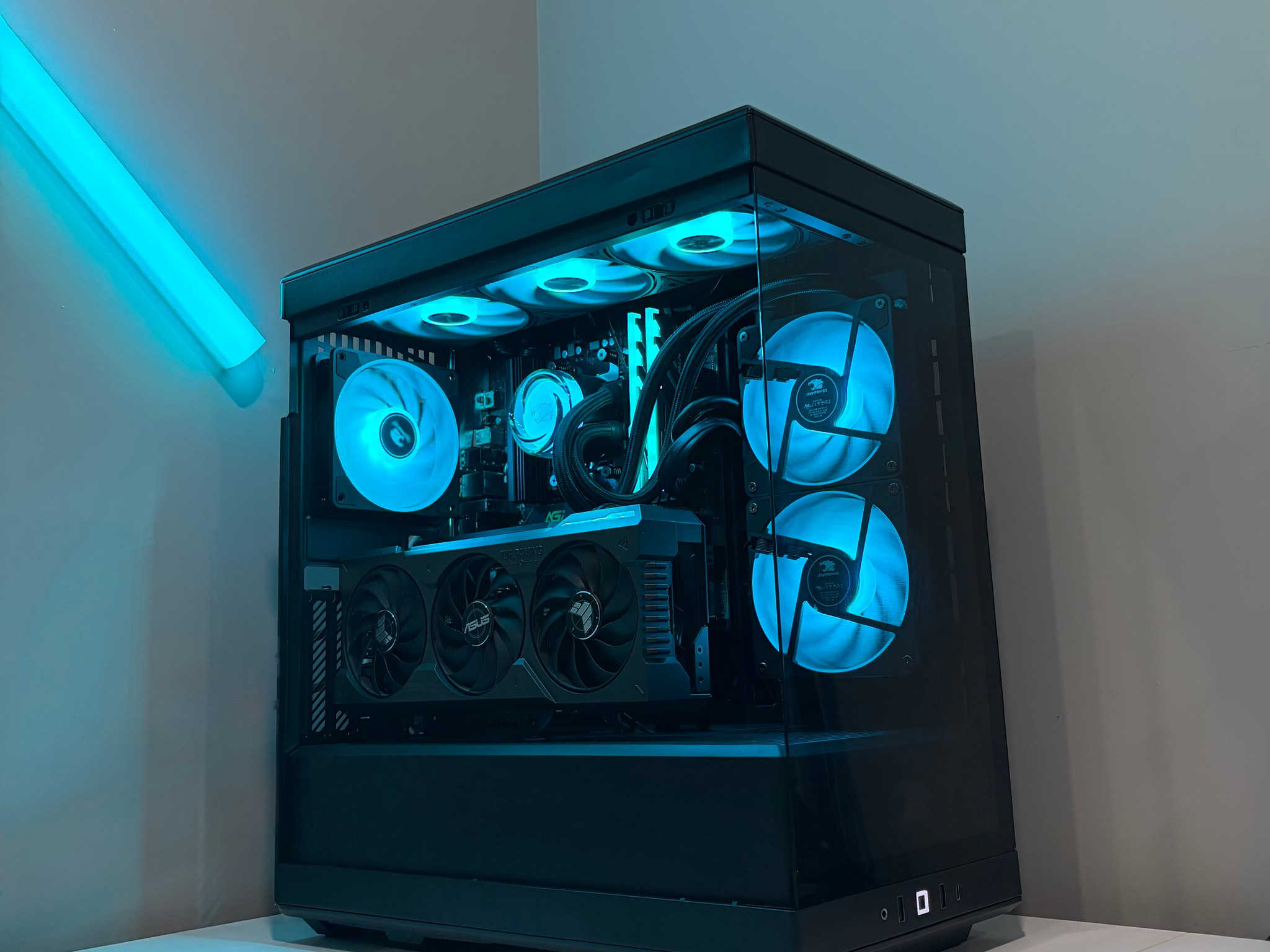 【ゲーミングPC】 Ryzen9/4070相当/96GB/2TB RTX 4070 Ti Super | Ryzen 7 9700x | 32GB DDR5 RAM | 2TB SSD