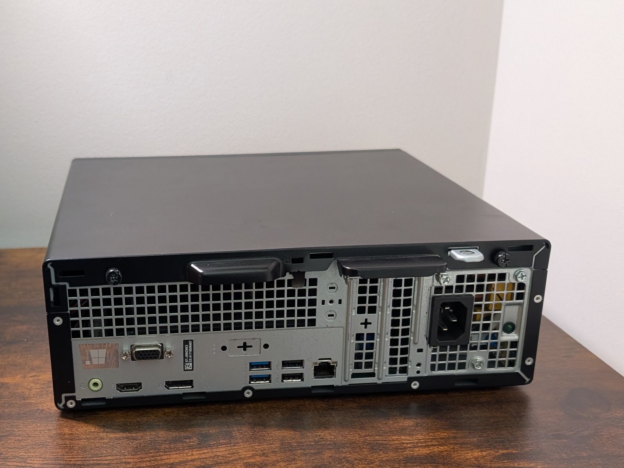 Dell Optiplex steam machine conversion with bazitte, 8gb RAM 256gb SSD