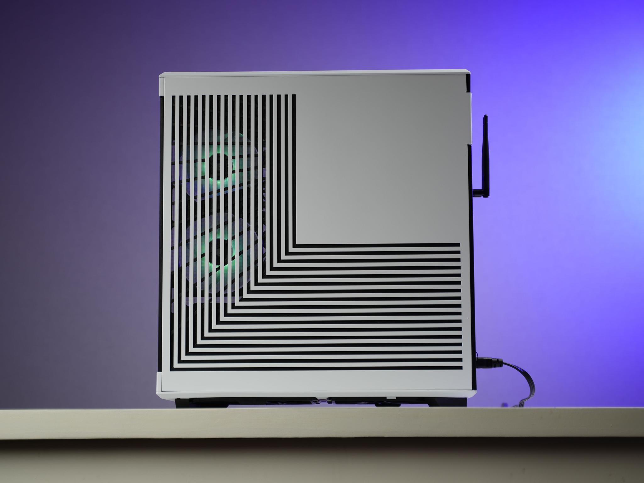 \ PF-00 / RTX 5070 Ryzen 7 7800X3D 32GB 2TB Windows 11 Workstation Gaming PC