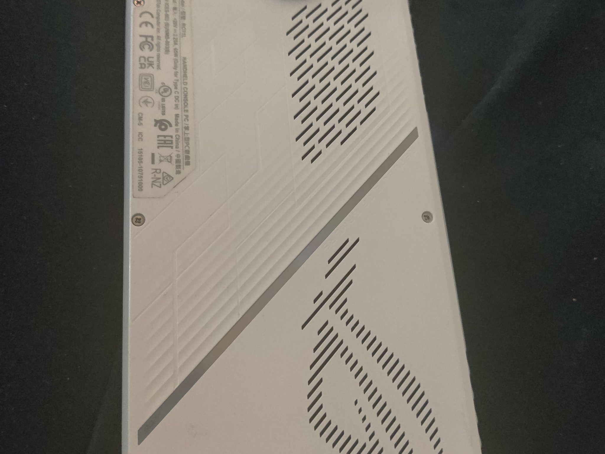 ASUS ROG Ally Z1 2023 | HANDHELD GAMING | STEAM DECK ALTERNATIVE | 512 GB | 16 gb RAM