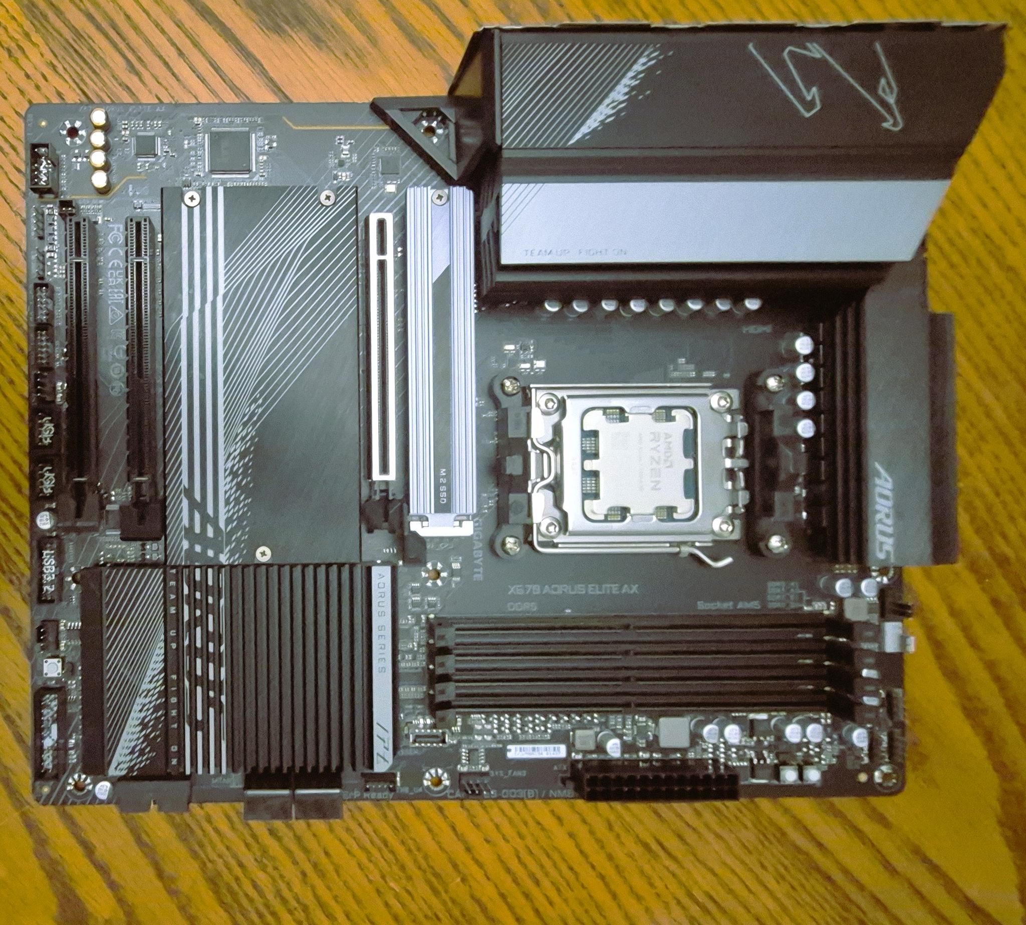 GAMING Bundle Gigabyte Aorus Elite X670E-Pro WIFI Motherboard Combo with AMD Ryzen 7 780X3D CPU