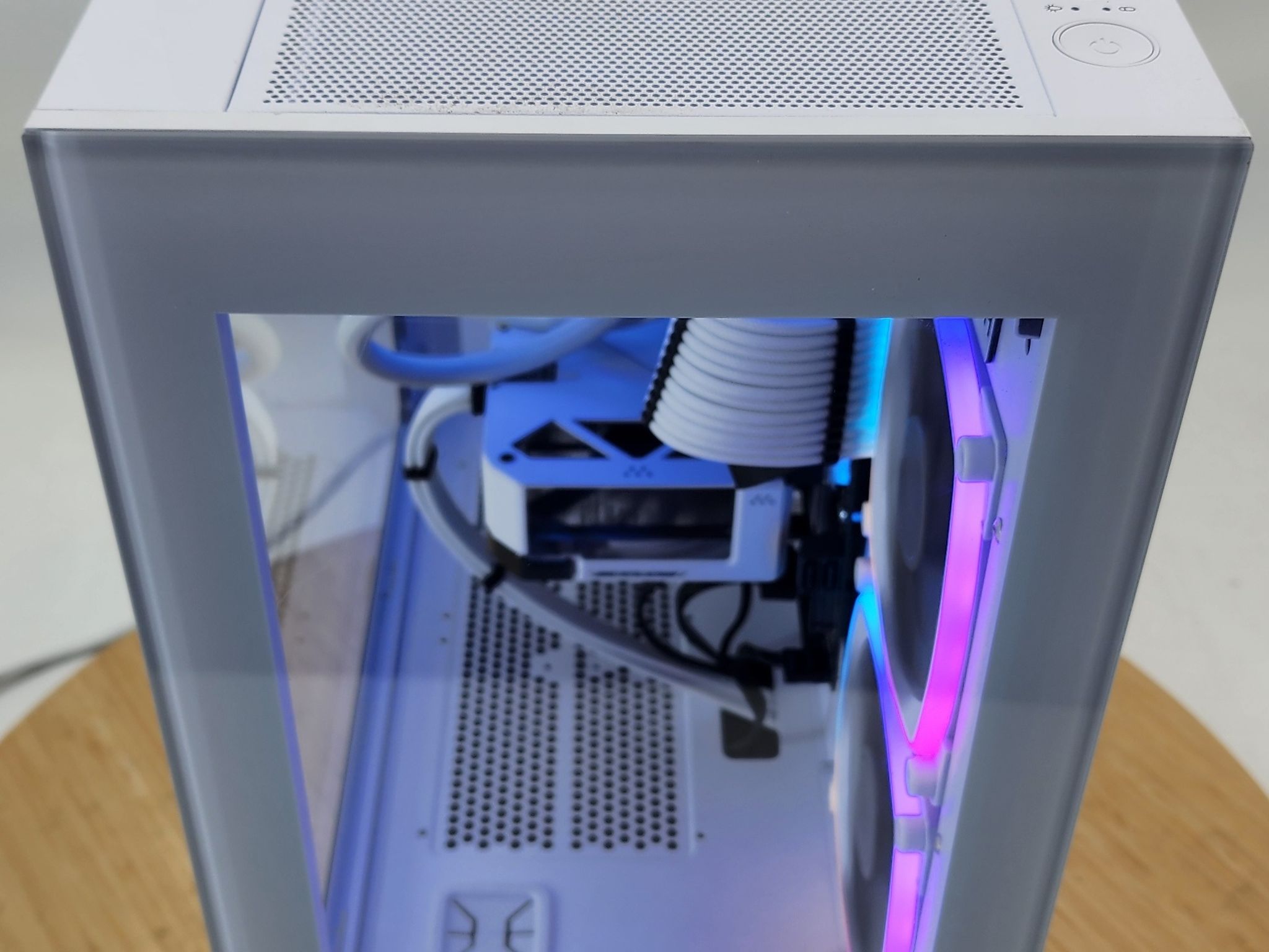 Gaming PC Ryzen 7 7700 32GB RAM 1TB SSD RTX 4060 Ti 8GB Windows 11 Computer