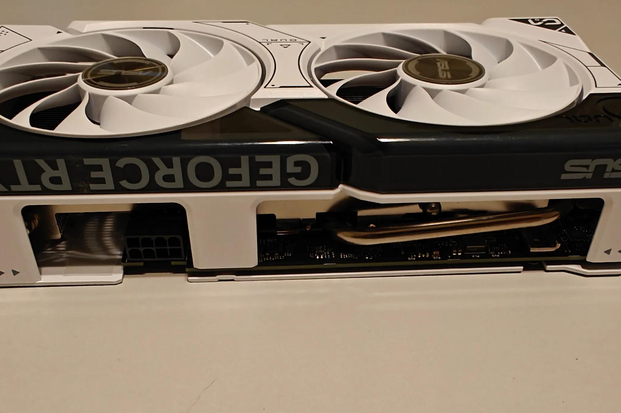 ASUS Dual GeForce RTX 4060 Ti White OC Edition 8GB GDDR6