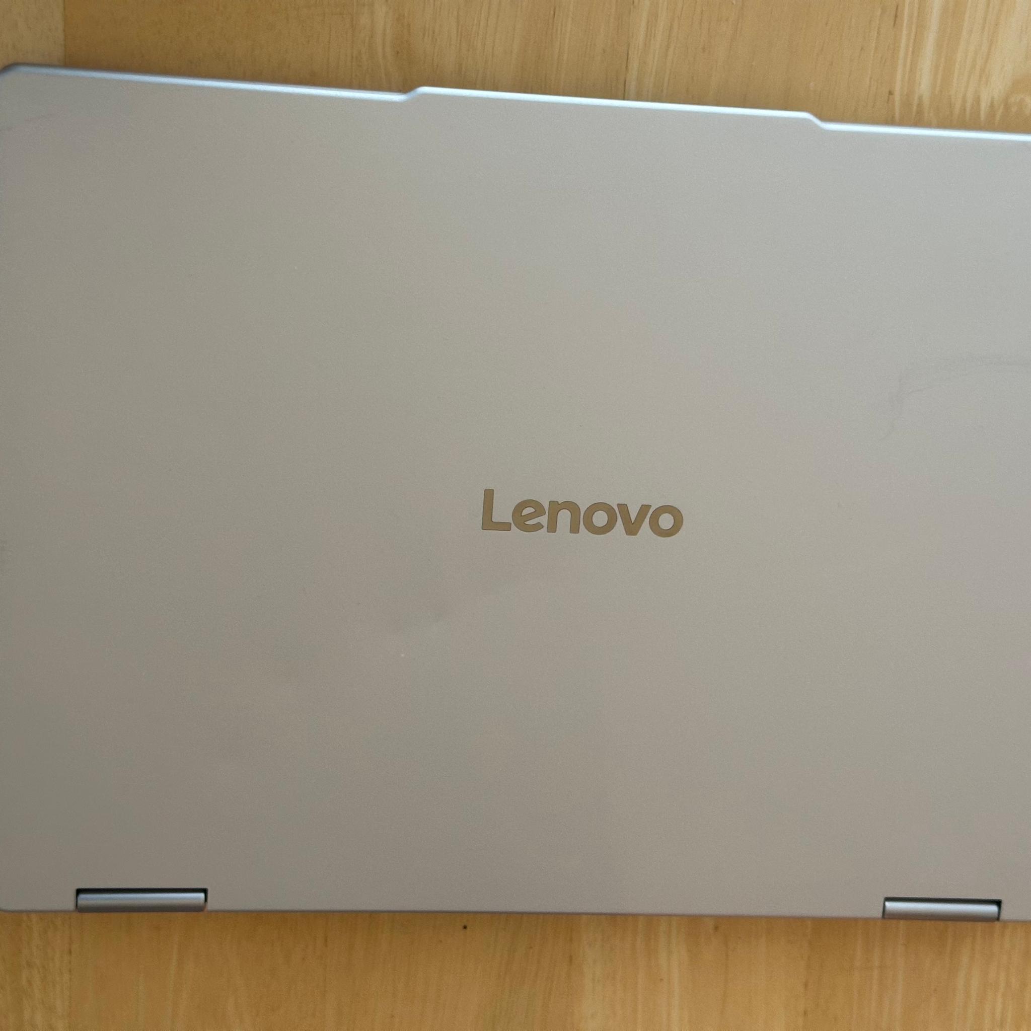 Lenovo Yoga 7 2K OLED 2-in-1 - 14" Touchscreen Laptop - AMD Ryzen AI 5 340 - 16GB RAM - 512GB SSD