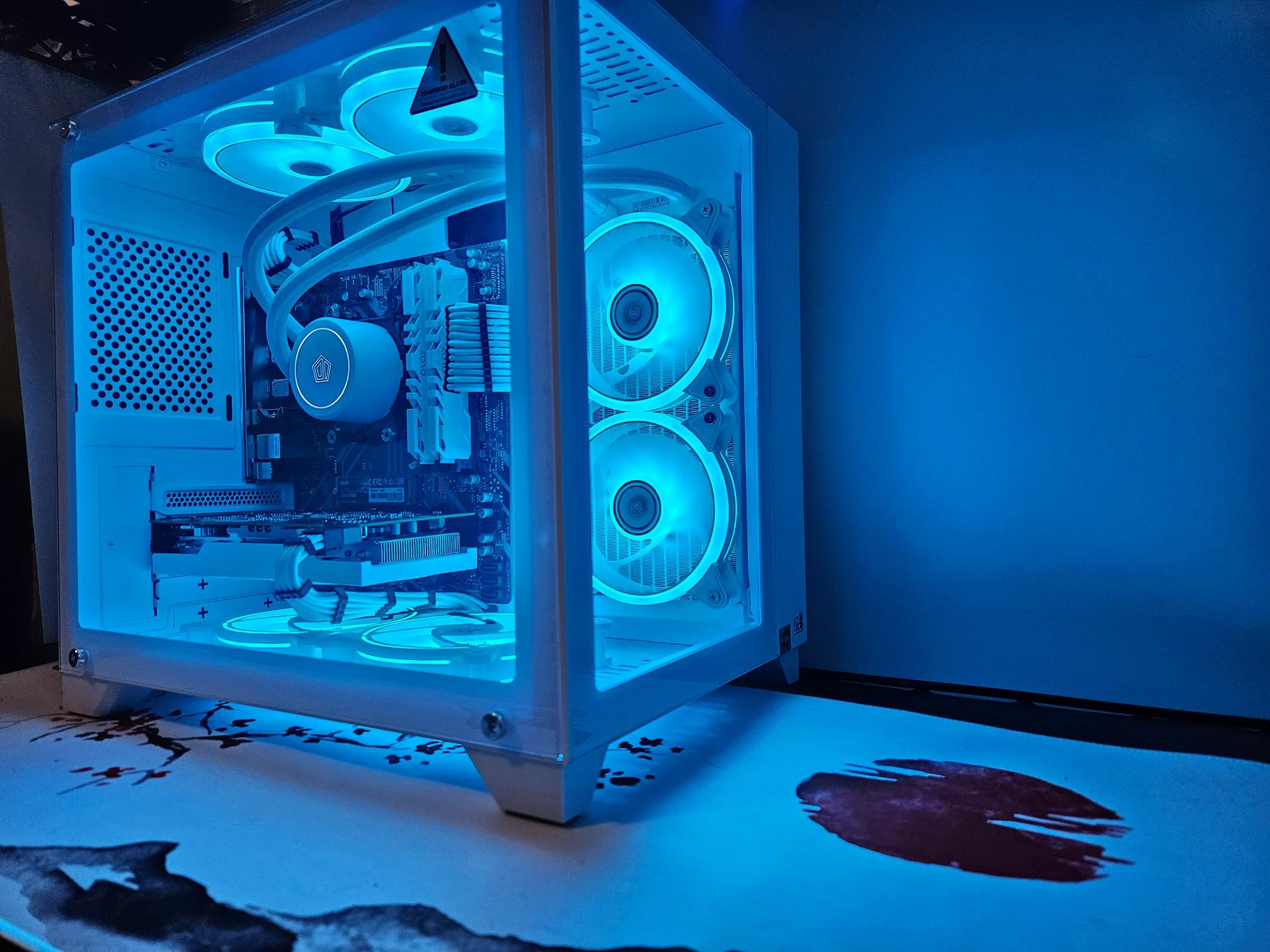 Liquid Cooled Frosty Gaming Rig Ryzen 5 / 32GB / 2TB / RX6600