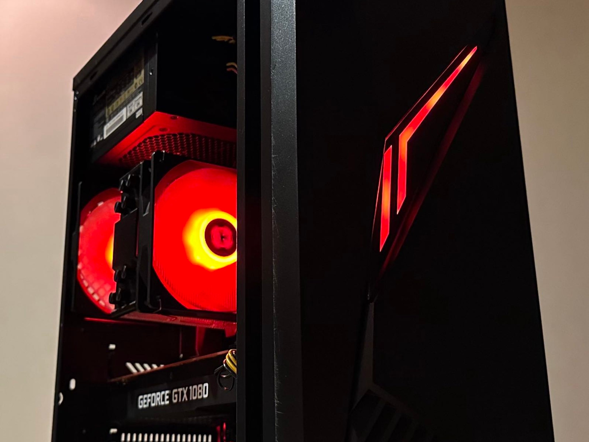 Gaming PC – Intel Core i7-6700K | Lenovo NVIDIA GeForce GTX 1080 | 16GB RAM | 1TB SSD | Win11