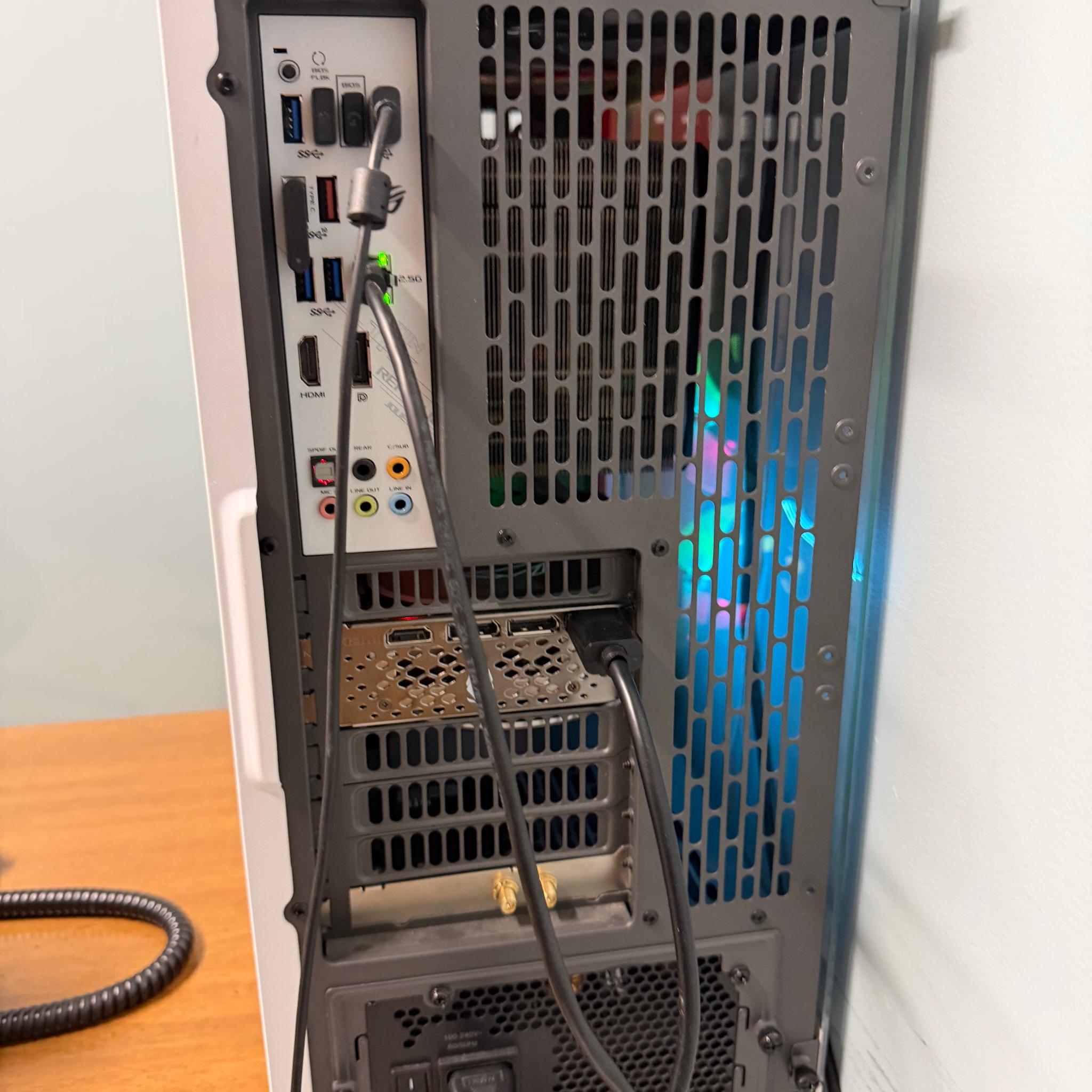 RYZEN 5800X/32 GB DDR4/ ROG STRIX CUSTOM GAMING PC