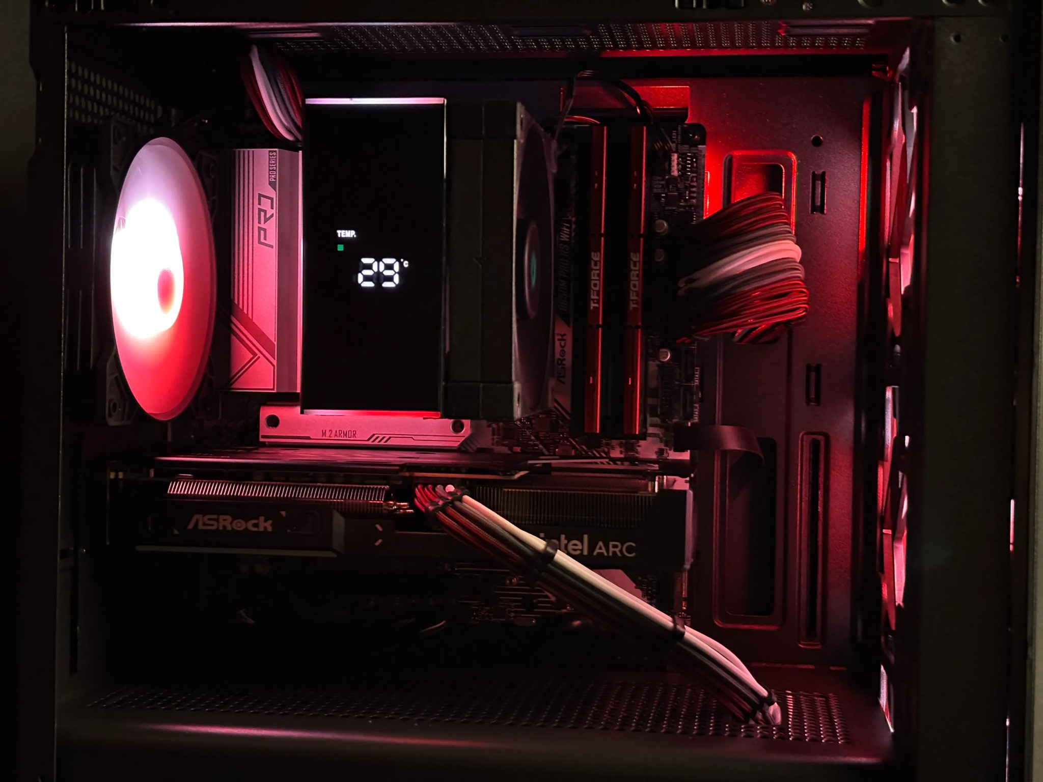 Incredible Price to Performance🔥 ARC B570 10GB | Ryzen 5 7600 | 32gb DDR5 | 1 TB M.2 SSD