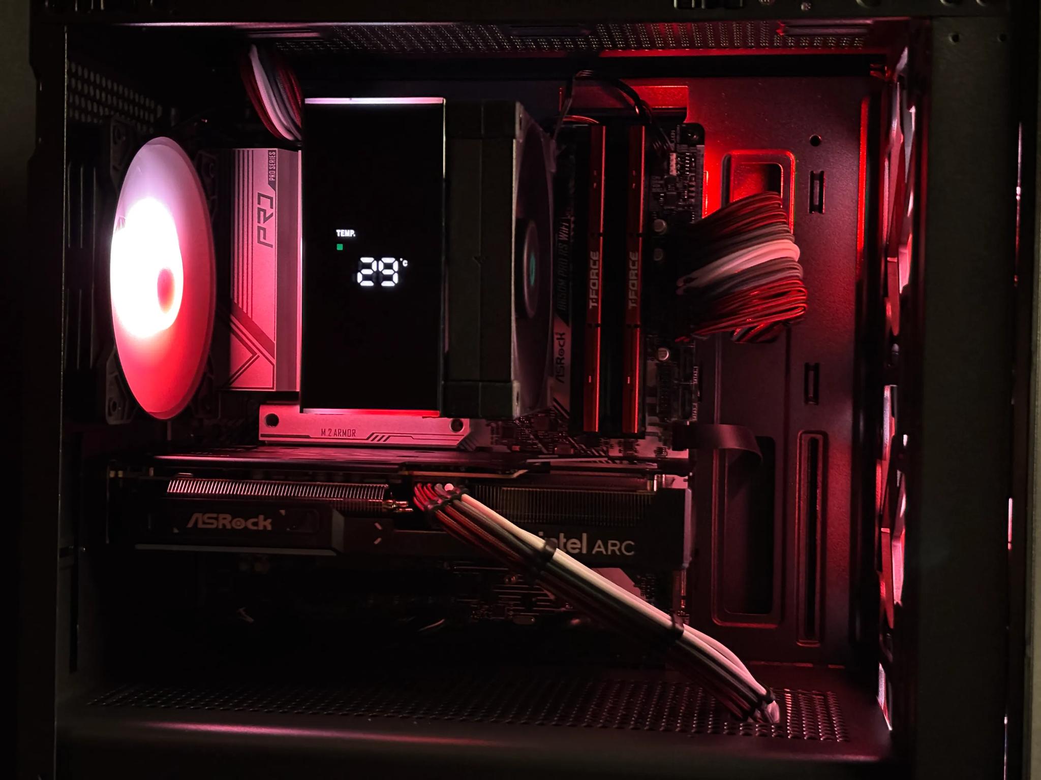 Incredible Price to Performance🔥 ARC B570 10GB | Ryzen 5 7600 | 32gb DDR5 | 1 TB M.2 SSD