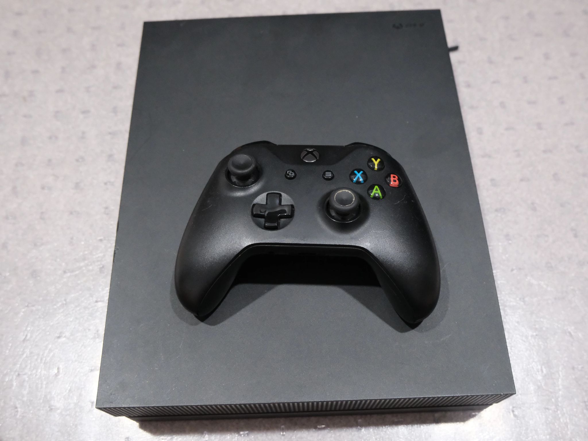 ⚡ Xbox One X 1TB Console w/ Official Wireless Controller