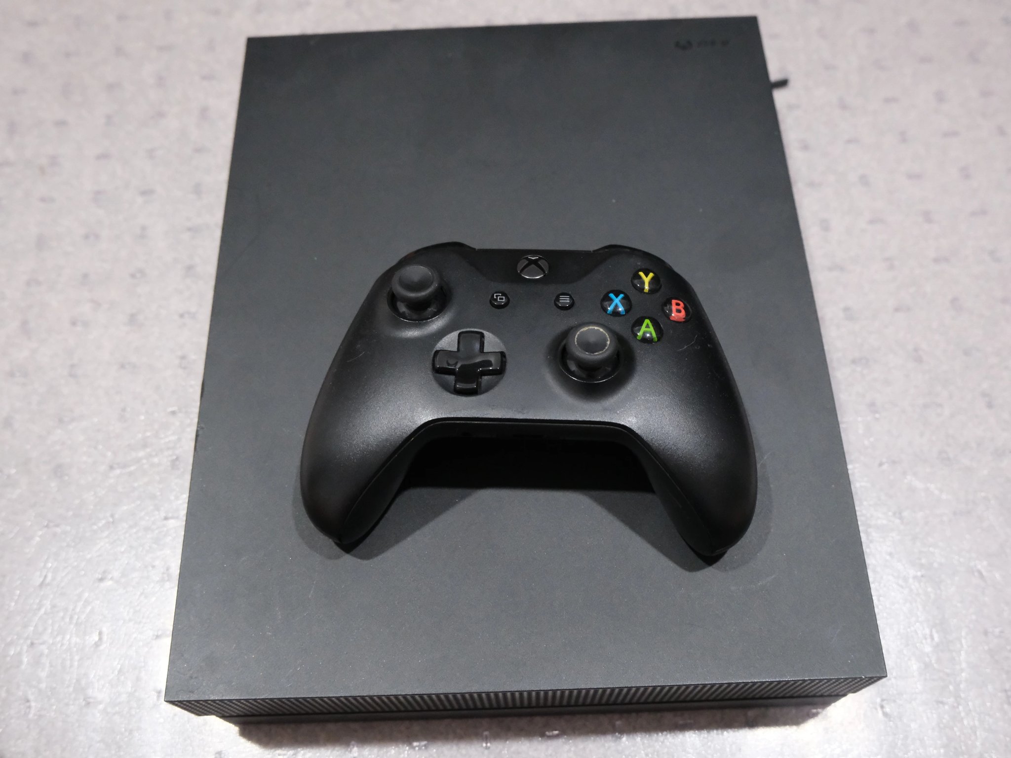 ⚡ Xbox One X 1TB Console w/ Official Wireless Controller