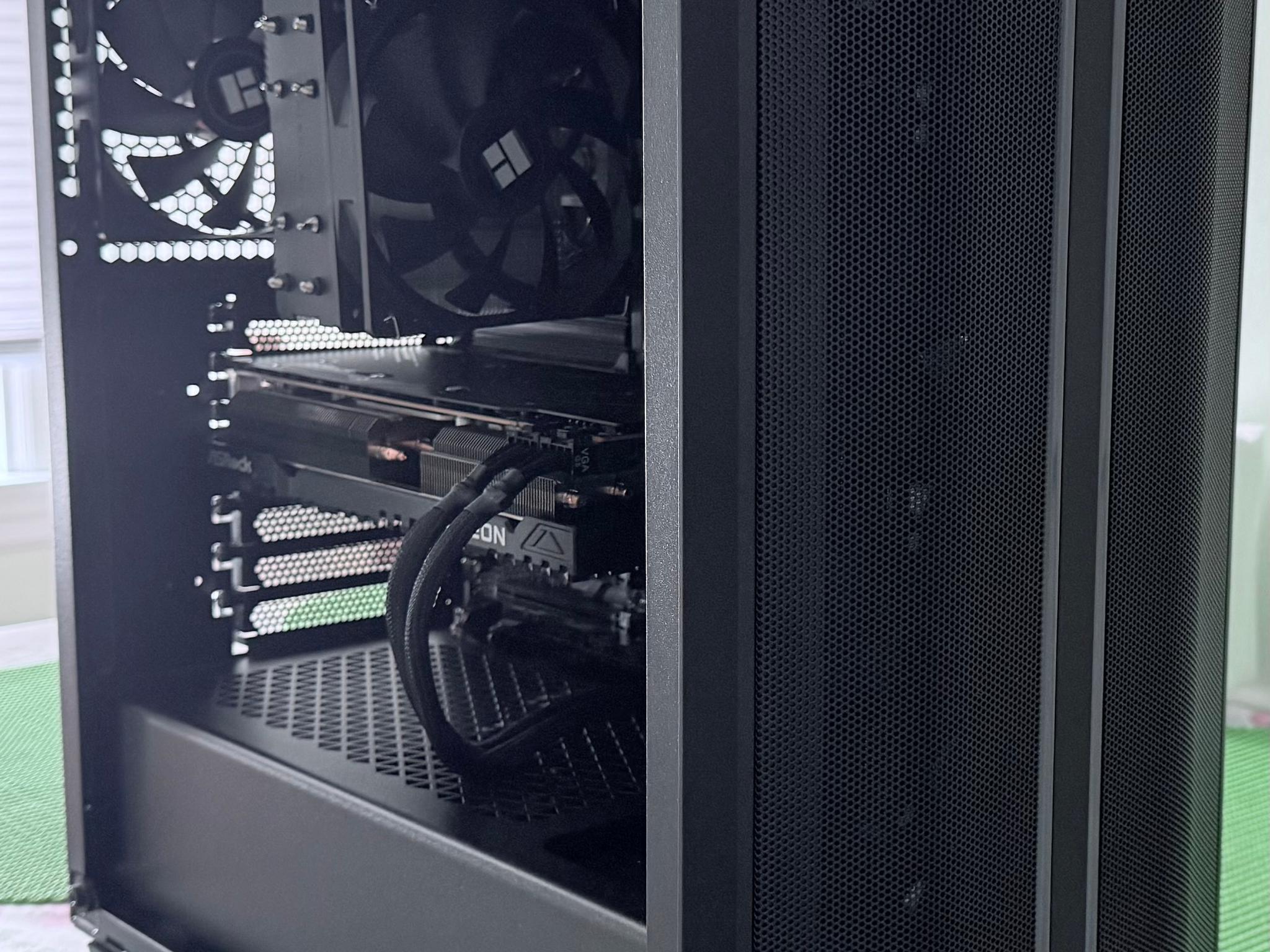 Ryzen 5 7600x | RX 7700XT 12 GB | 32 GB DDR5 6000 | 1.25 TB NVME 2.0 | NO ARGB