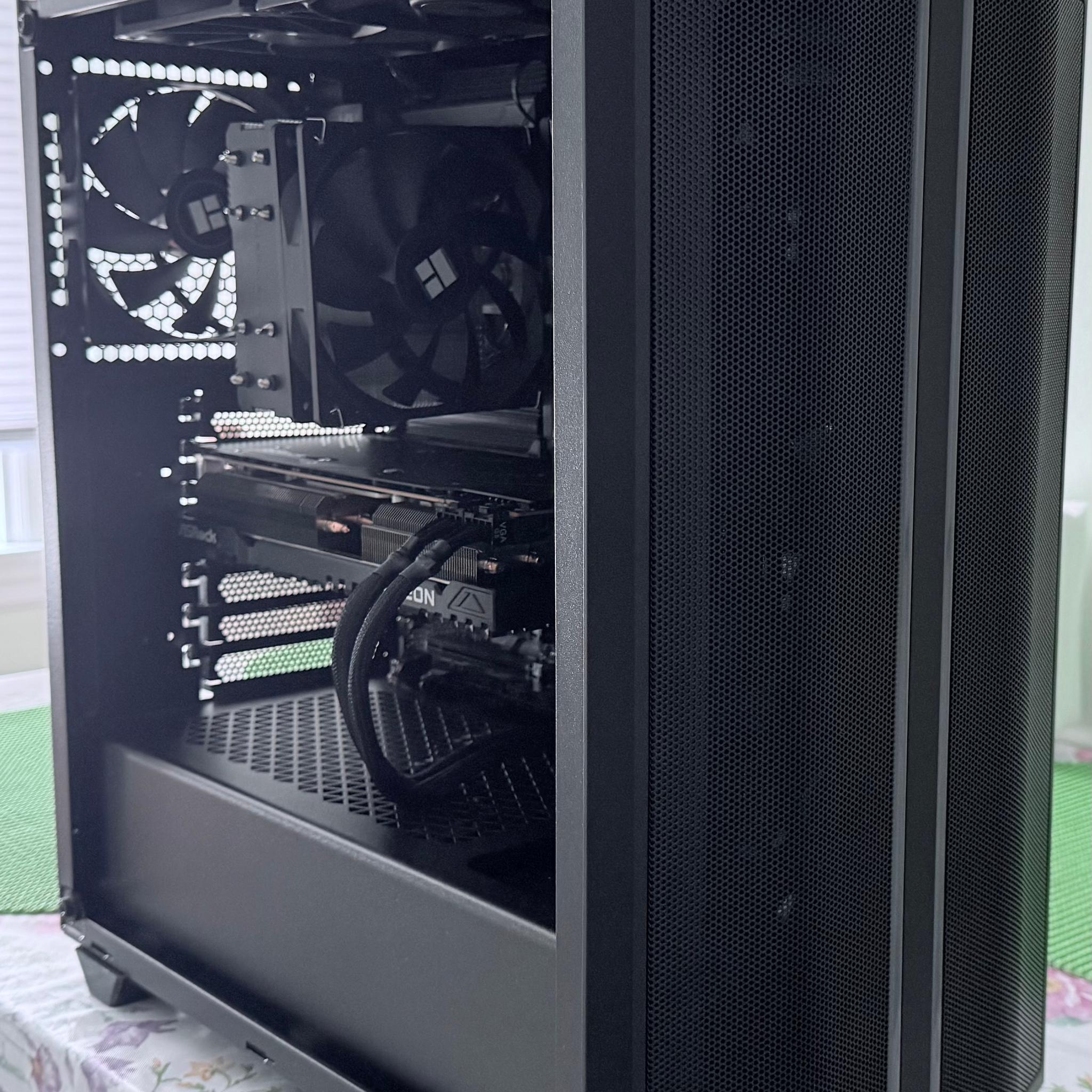 Ryzen 5 7600x | RX 7700XT 12 GB | 32 GB DDR5 6000 | 1.25 TB NVME 2.0 | NO ARGB