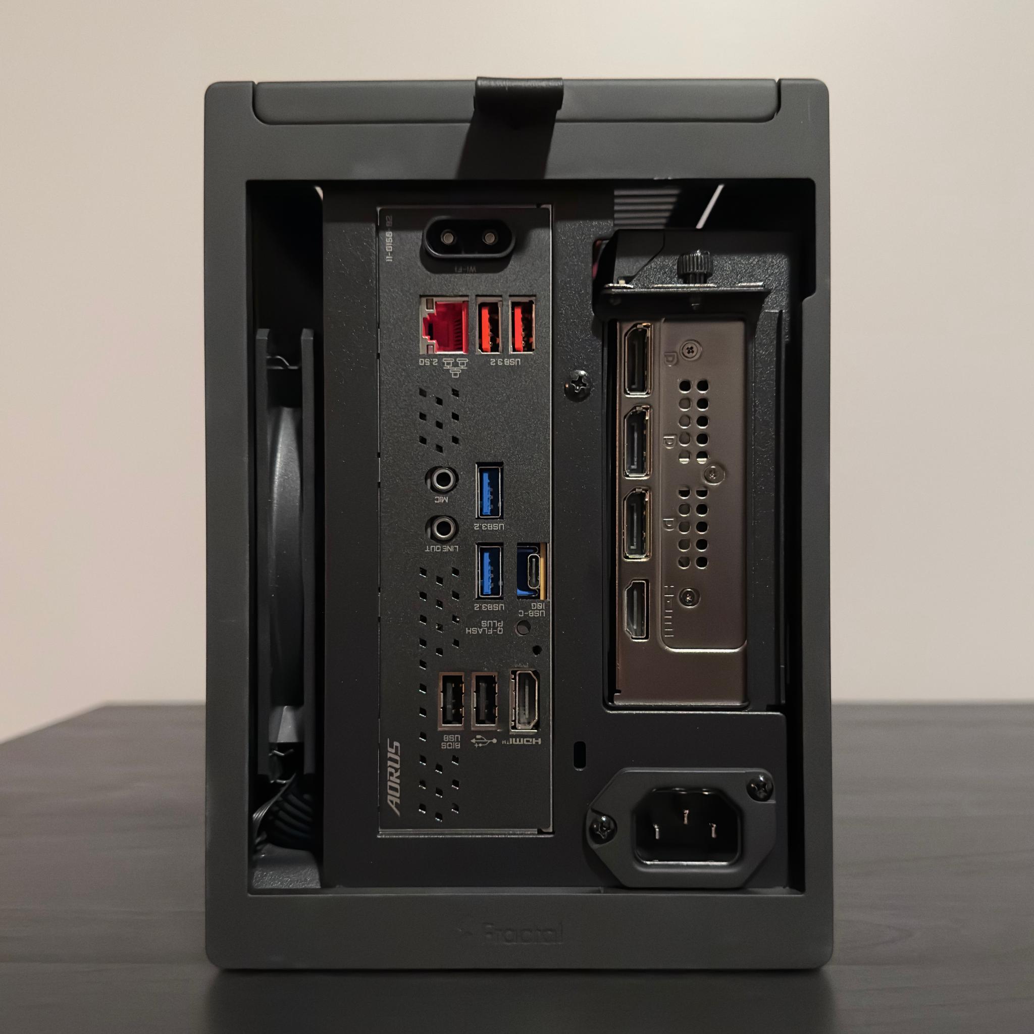 RTX 5070 | 9700X | 32GB DDR5 | 1TB NVME | WiFi7 | Mini-ITX