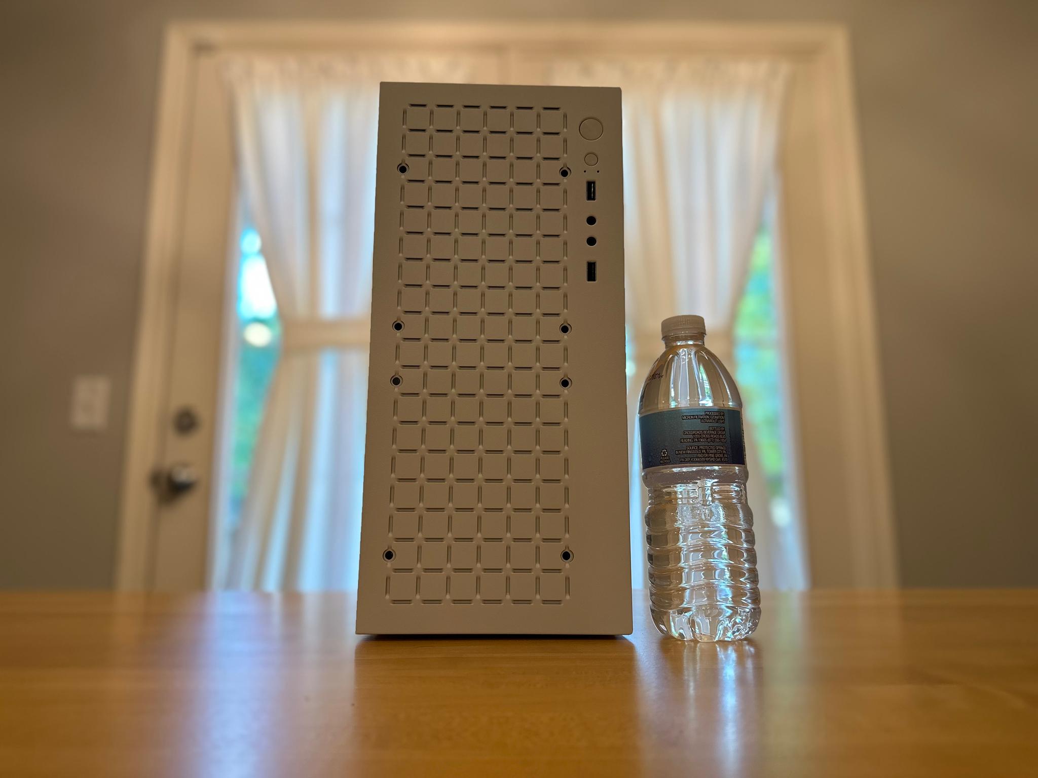 ⚪️|AMD RX 5700 8gb, 16gb Ram, 1tb SSD, 10 Core 3.4ghz Intel Processor, WiFi Compact Gaming PC