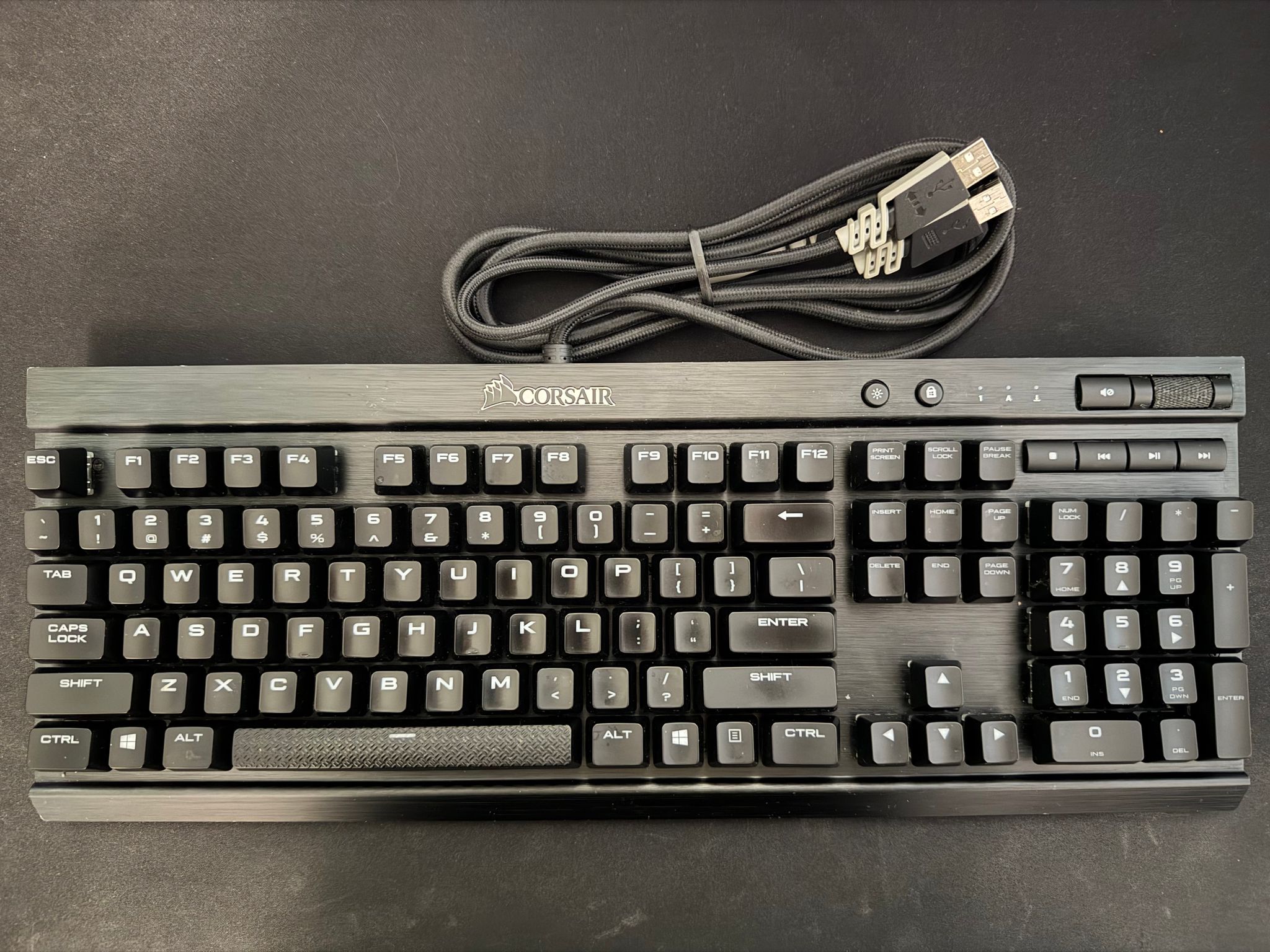 Corsair K70 RGB RAPIDFIRE