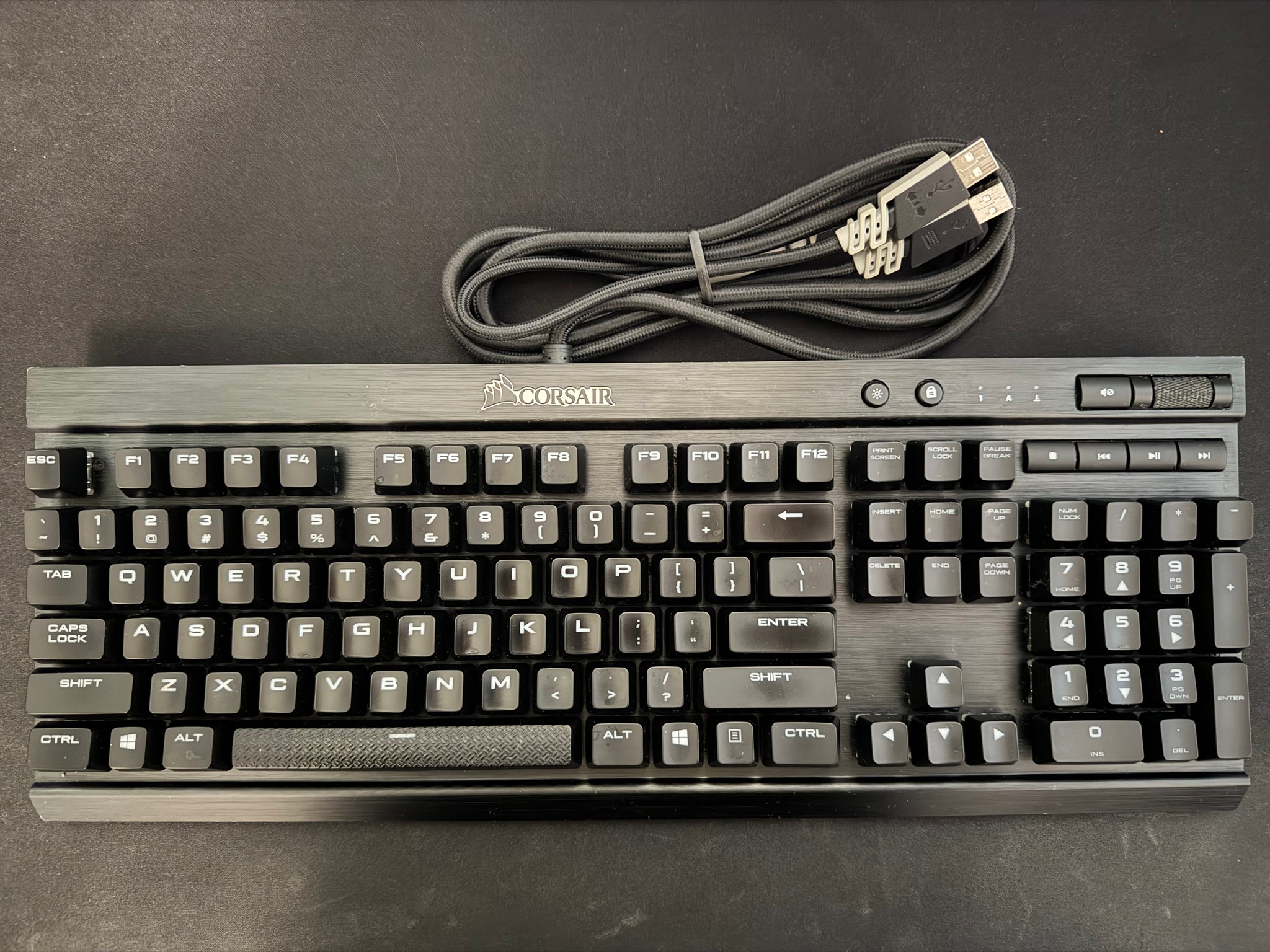 Corsair K70 RGB RAPIDFIRE