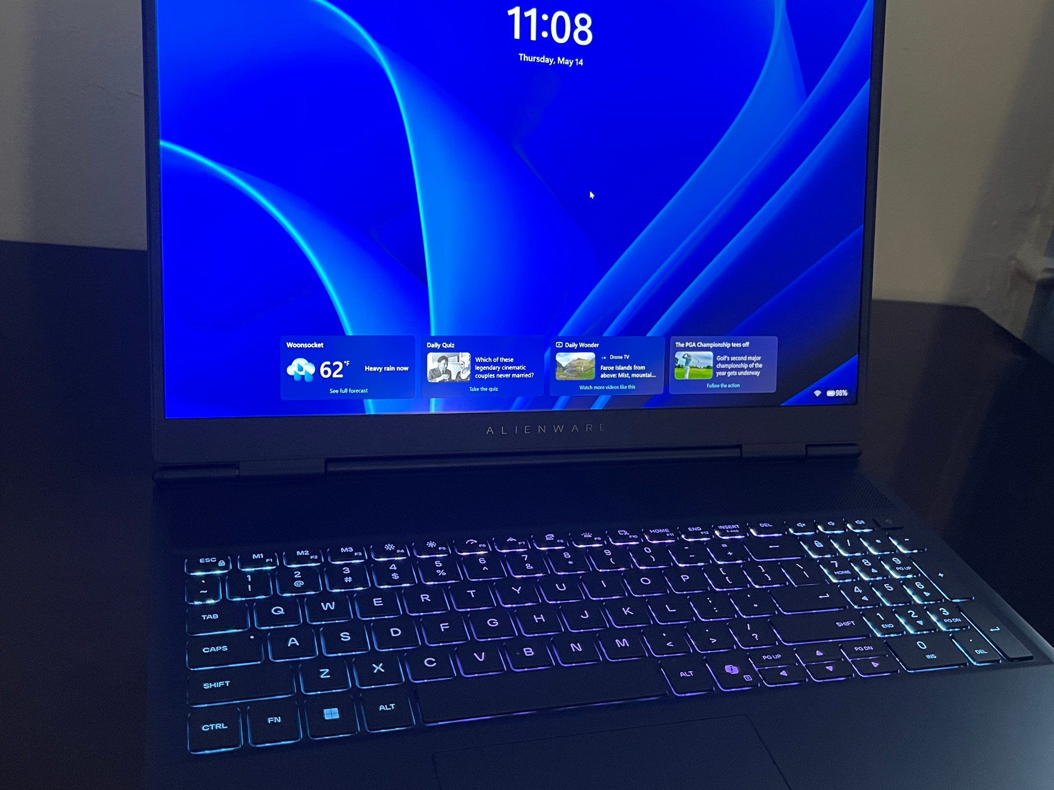 👽Alienware X16 Gaming laptop / RTX 5060 / I9 ultra 275HX 24-core/ 32gb DDR5/ 1TB NVMe🛸