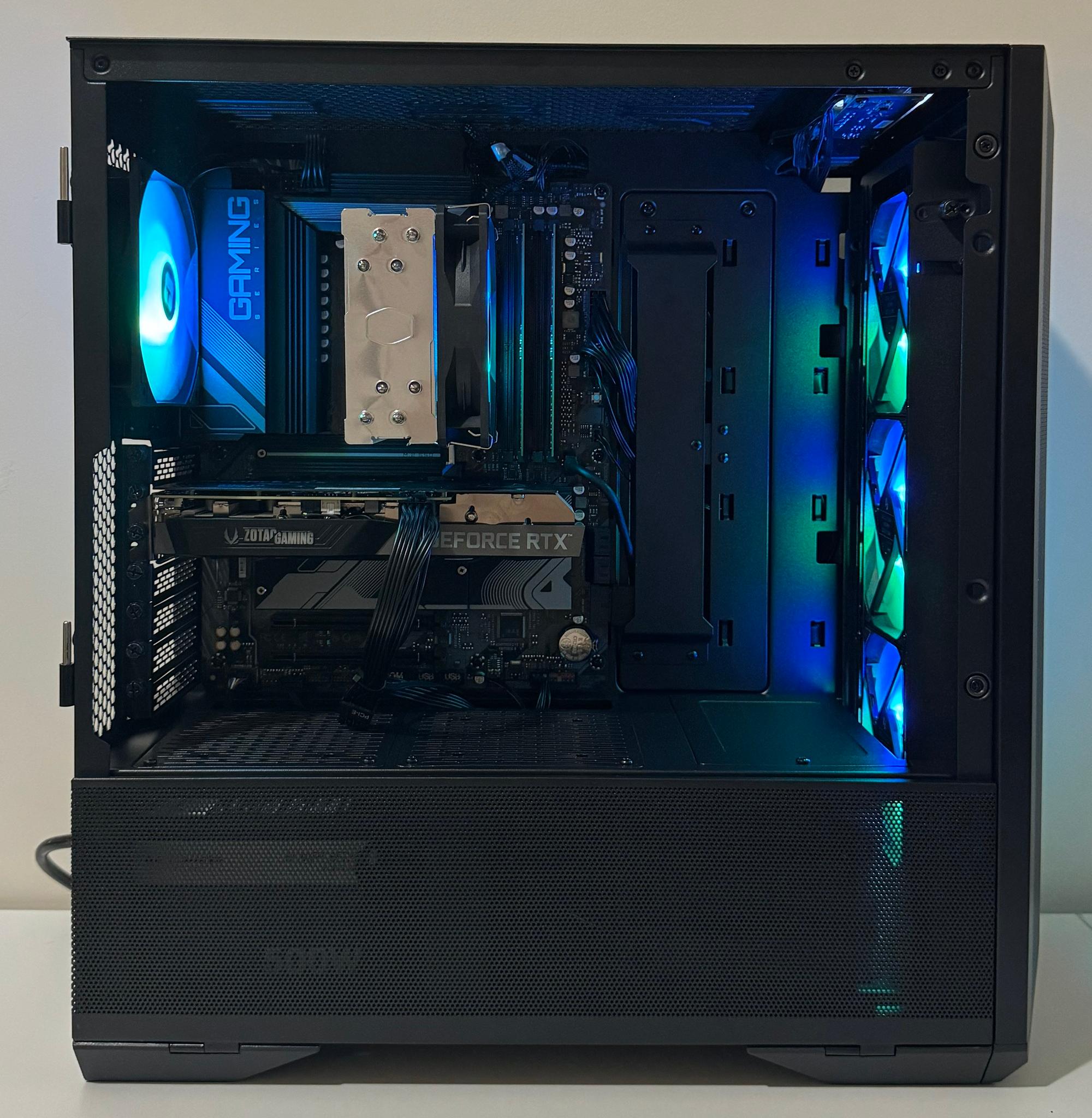 AMD Ryzen 7 8700F 32GB DDR5 RAM 1TB NVMe SSD GeForce RTX 3060 12GB Lian Li Lancool II AM5 Gaming PC