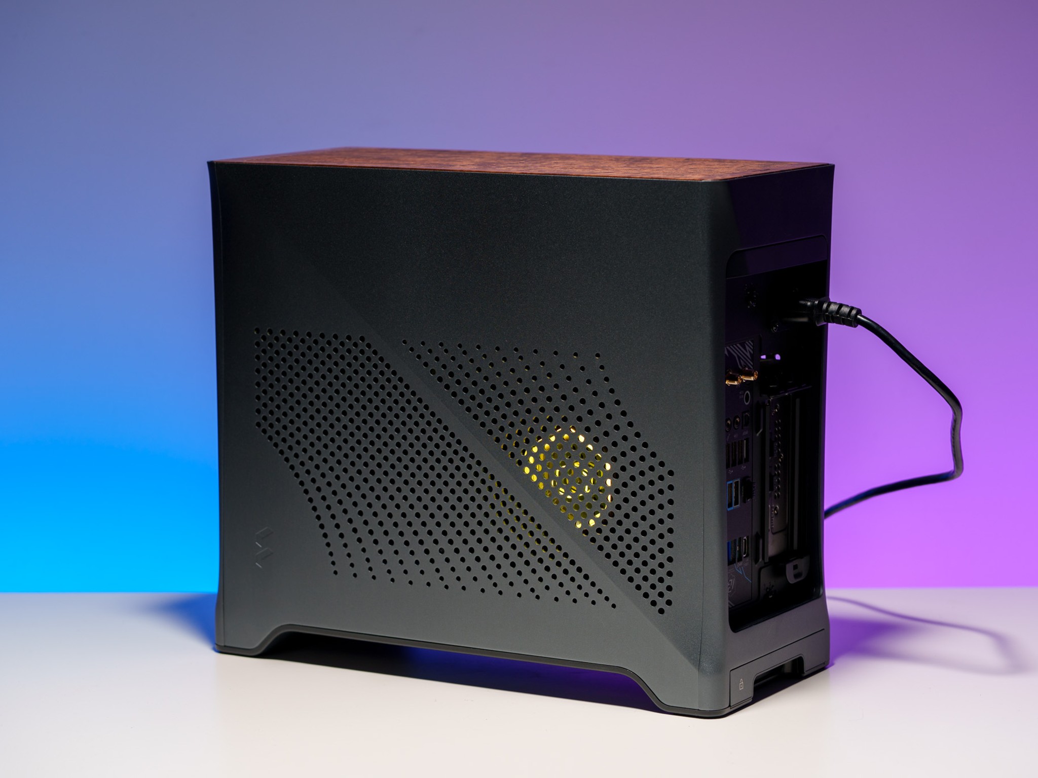 RTX 5070 | 9600x SFF Gaming PC | Ryzen 5 | 32GB DDR5 | 1TB Gen5 m.2 | Fractal Designs Era 2