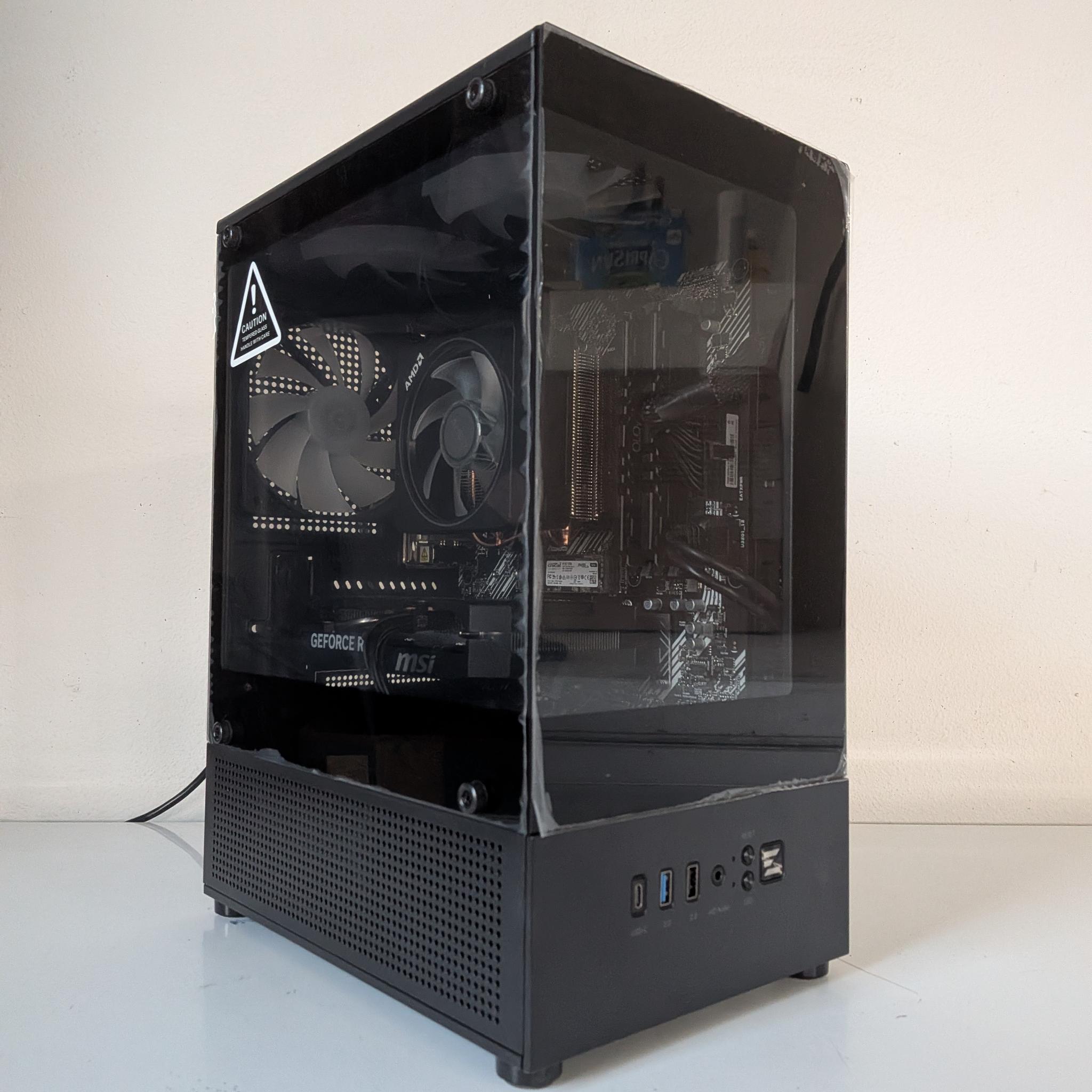 Gaming PC / Ryzen 5 5500 / RTX 5050 / 16 GB DDR4 / Windows 11 Home