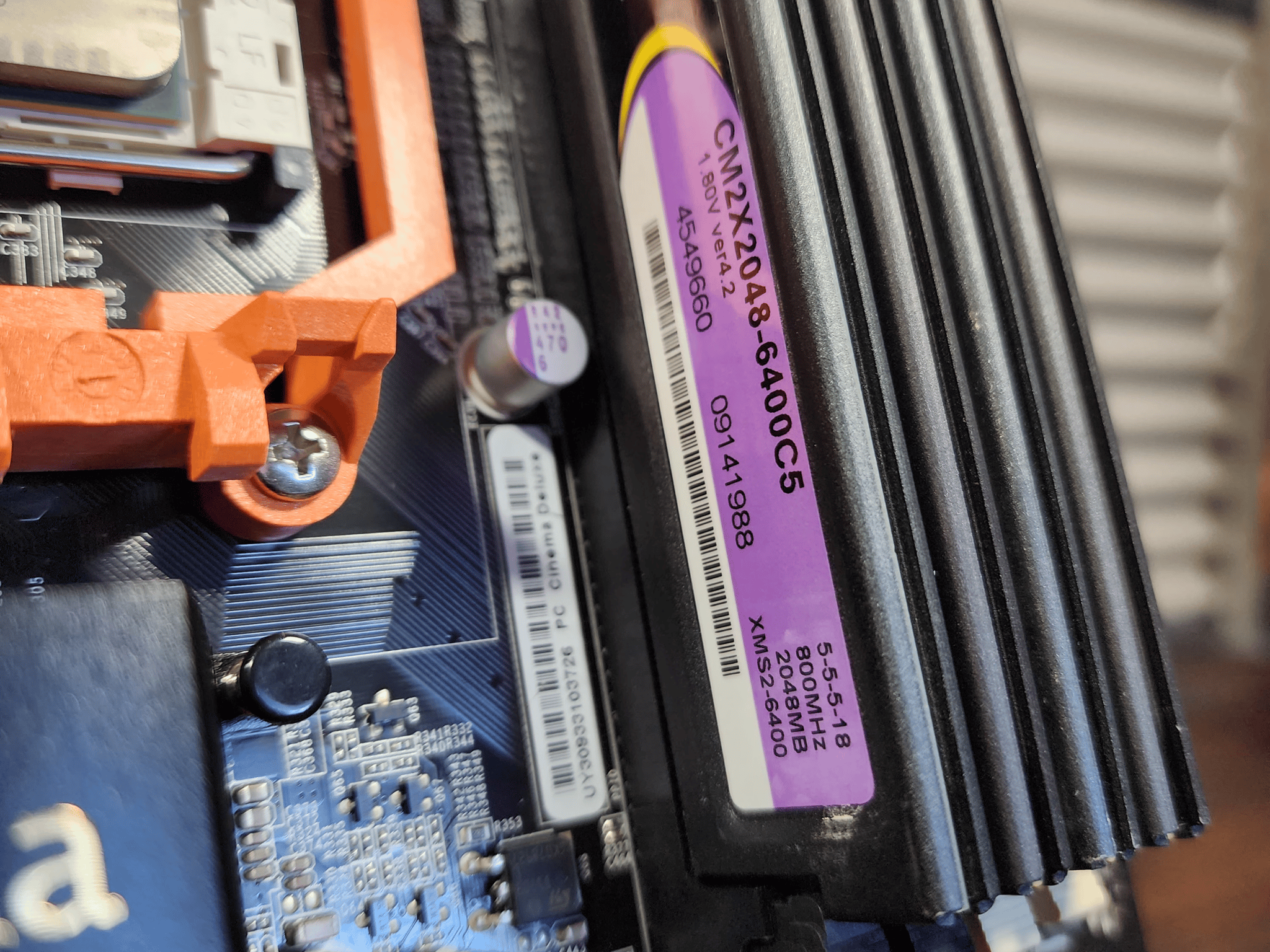 Foxconn Cinema II Deluxe AM3 // AMD Phenom II 4-Cores 3.20GHz // Corsair XMS2 4x2GB 8GB 800MHz 