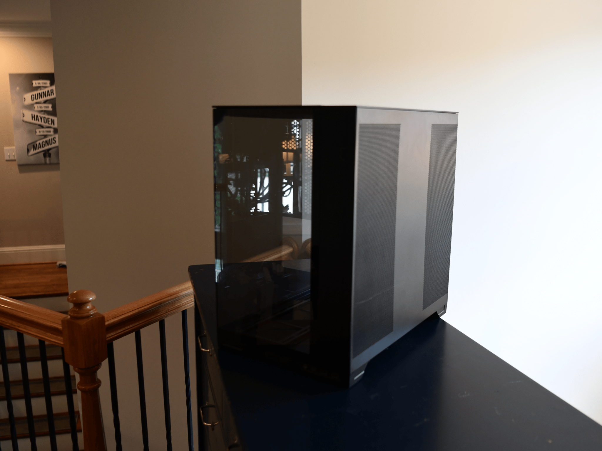 Lian Li O11 Vision Compact — Used, Light Wear, Missing Some Parts