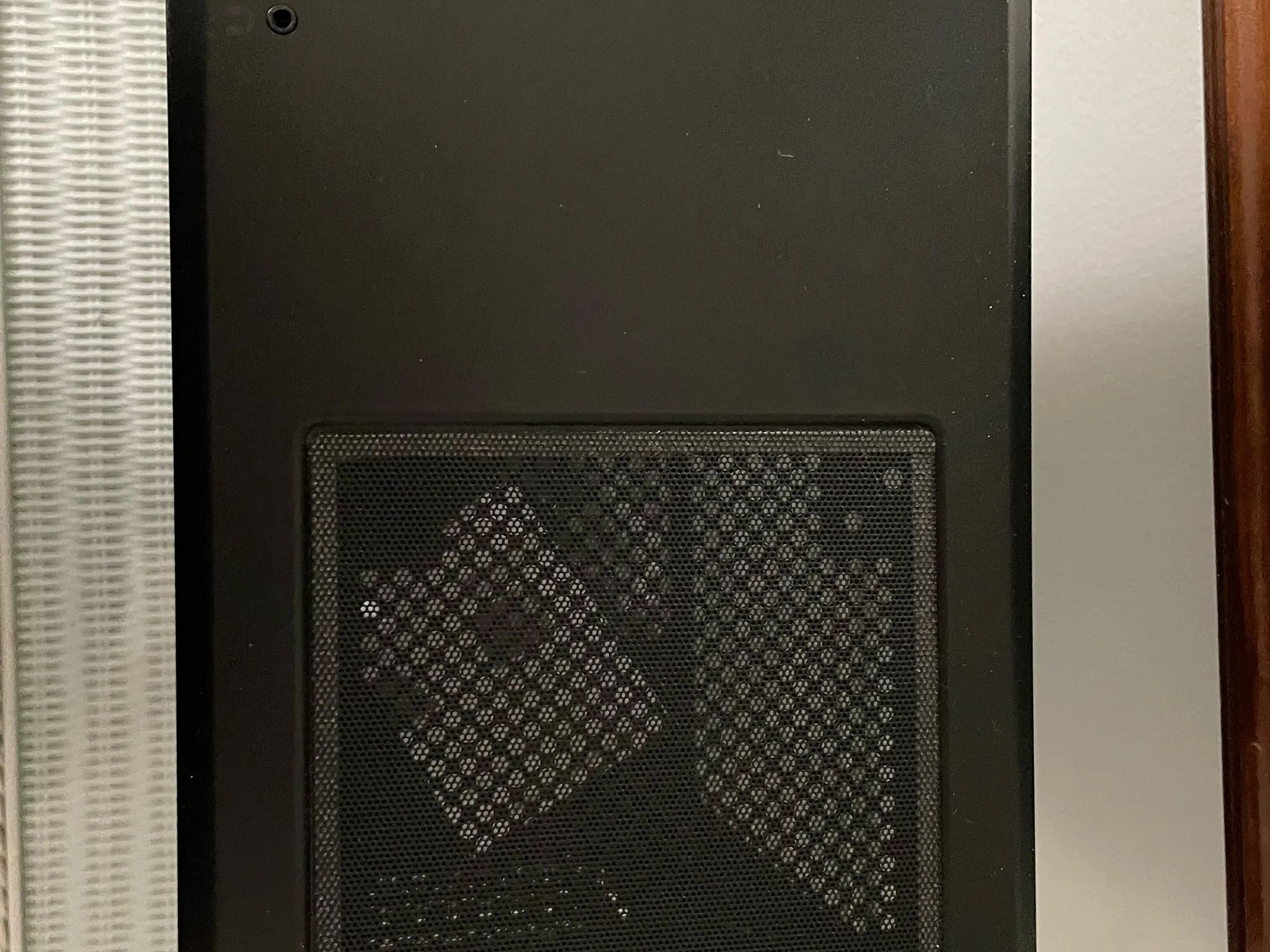 Phanteks Eclipse P300A Mesh Case (With Screws & Manual, Plus Extra SSD Bracket at No Extra Cost)!