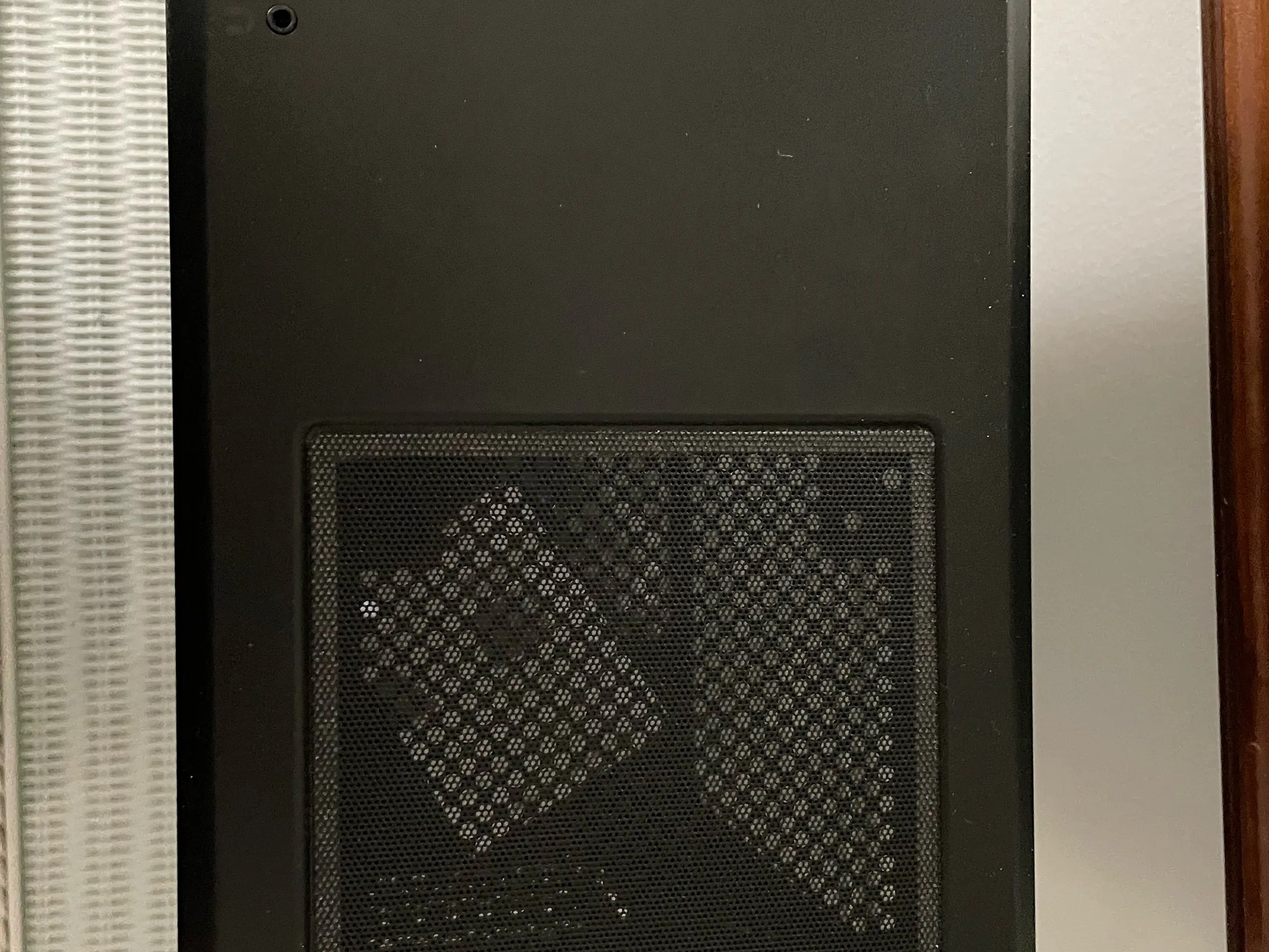 Phanteks Eclipse P300A Mesh Case (With Screws & Manual, Plus Extra SSD Bracket at No Extra Cost)!