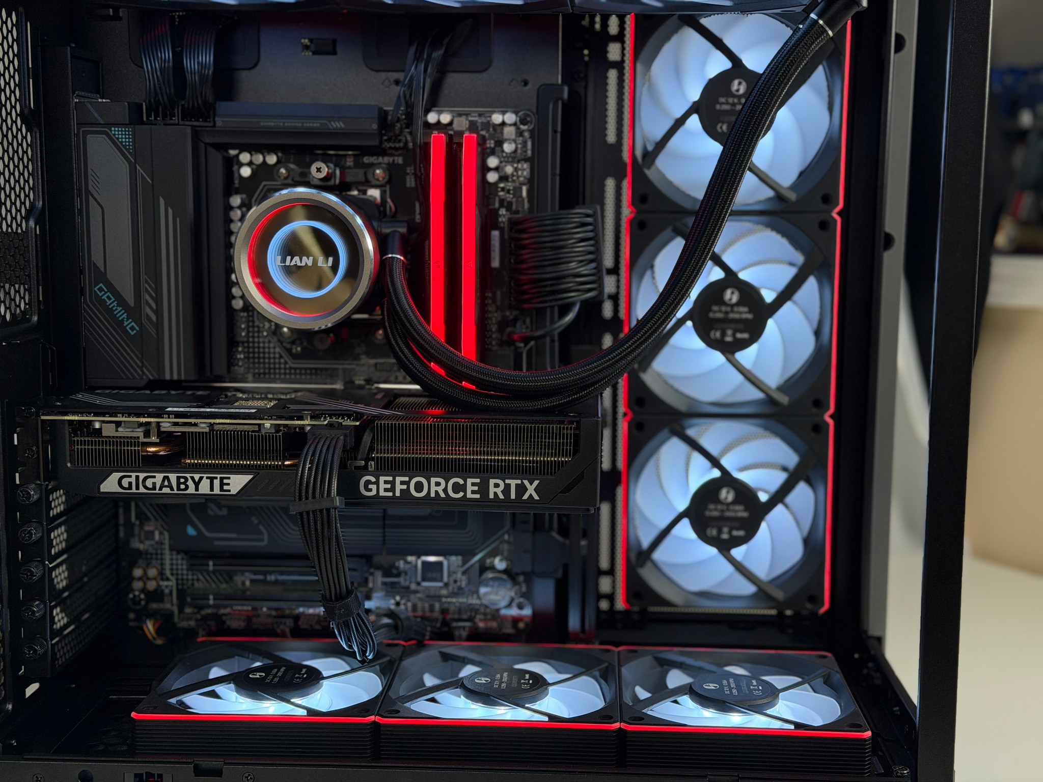 1440p Crusher - RTX 5070 | Ryzen 7 7700X | 2TB SSD | 32GB DDR5