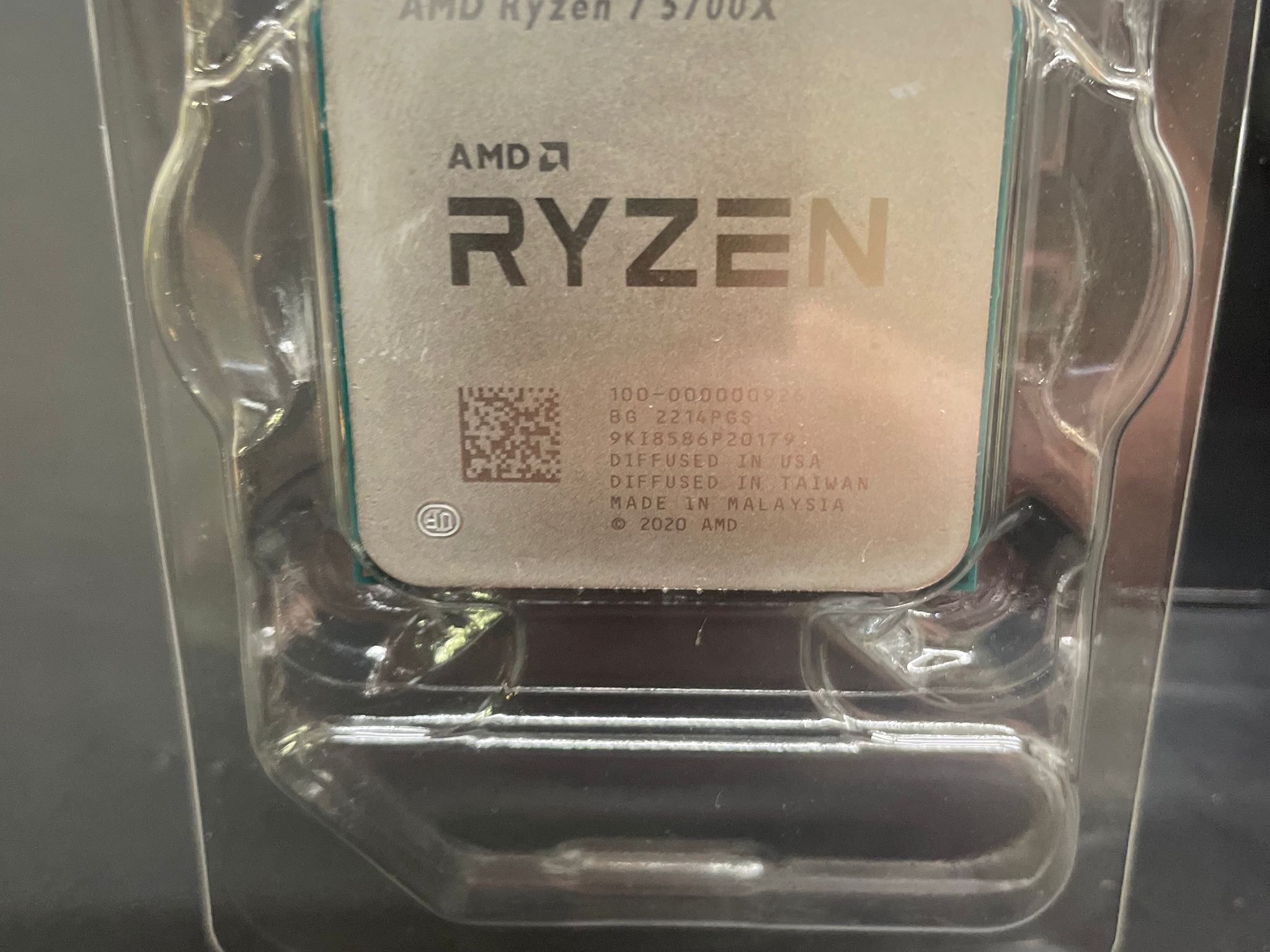 AMD Ryzen 7 5700x