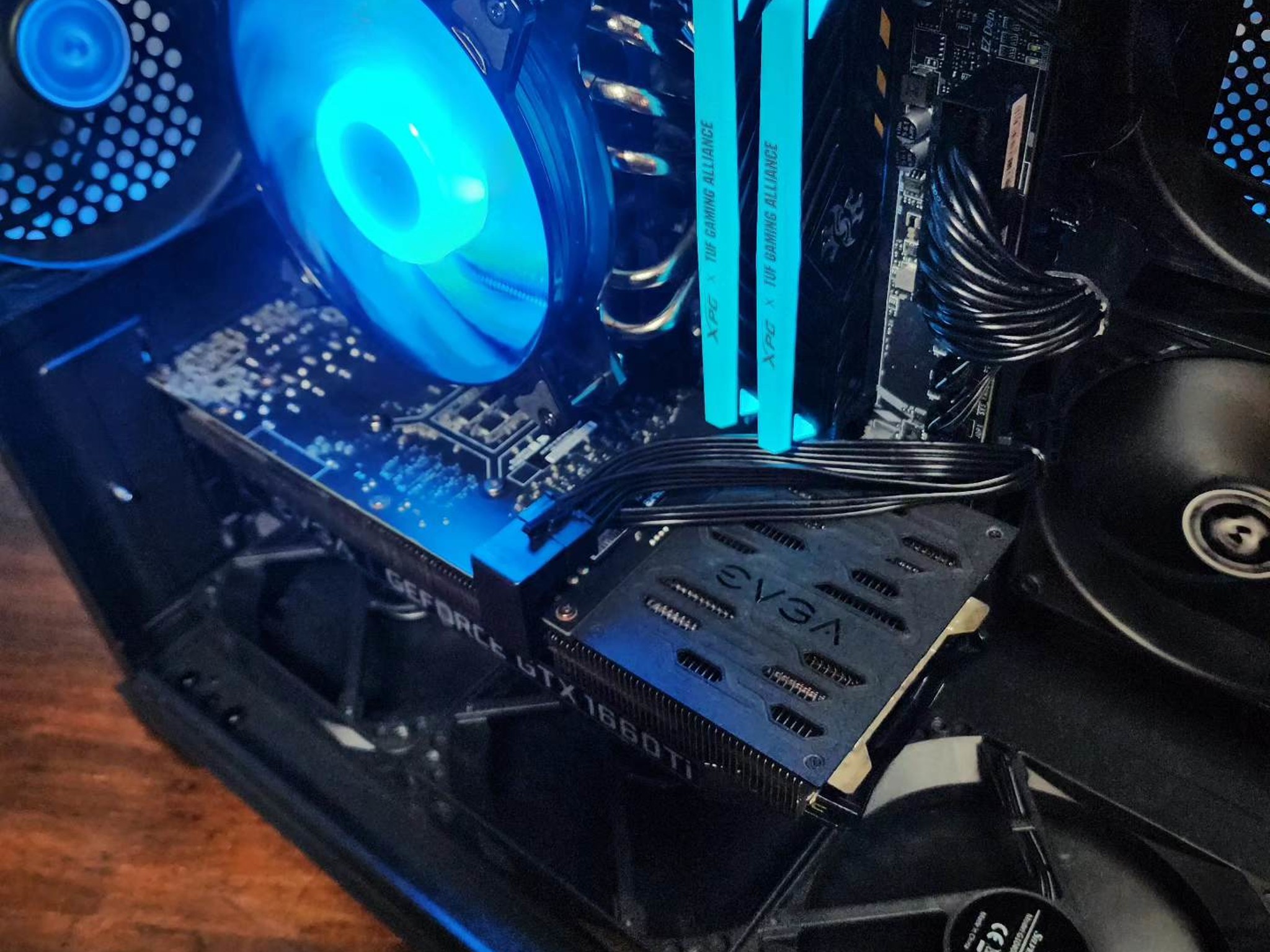 💙🖤💙 GTX 1660 Ti // Core i3 10100F // 16GB 3200MHz* // 1TB NVMe Gen 4