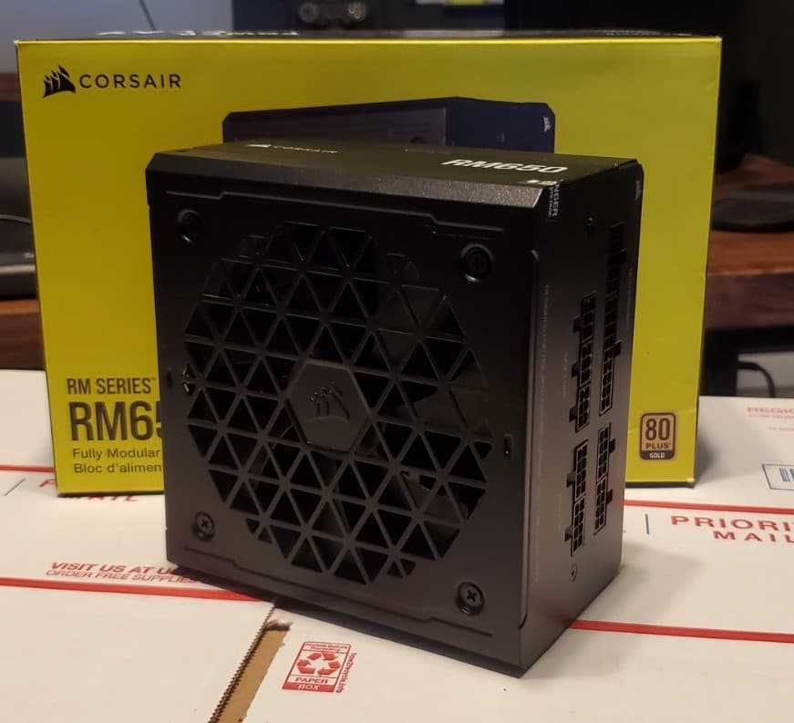 CORSAIR RM650 80 PLUS GOLD 65O WATT FULLY MODULAR ATX POWER SUPPLY - BLACK