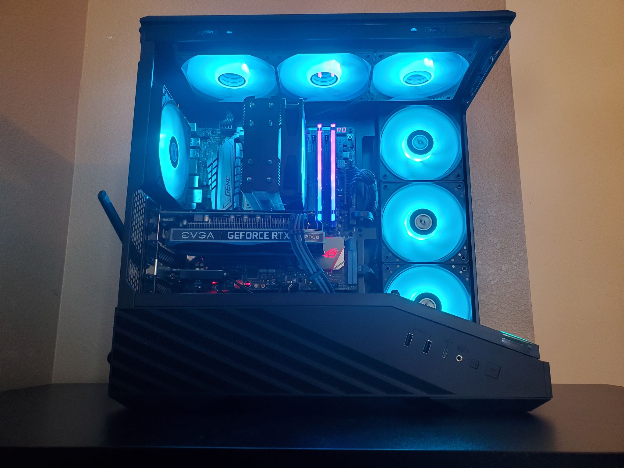 RTX 2060 | i7 6700 | 16GB DDR4 | 500GB SSD | WiFI & Bluetooth