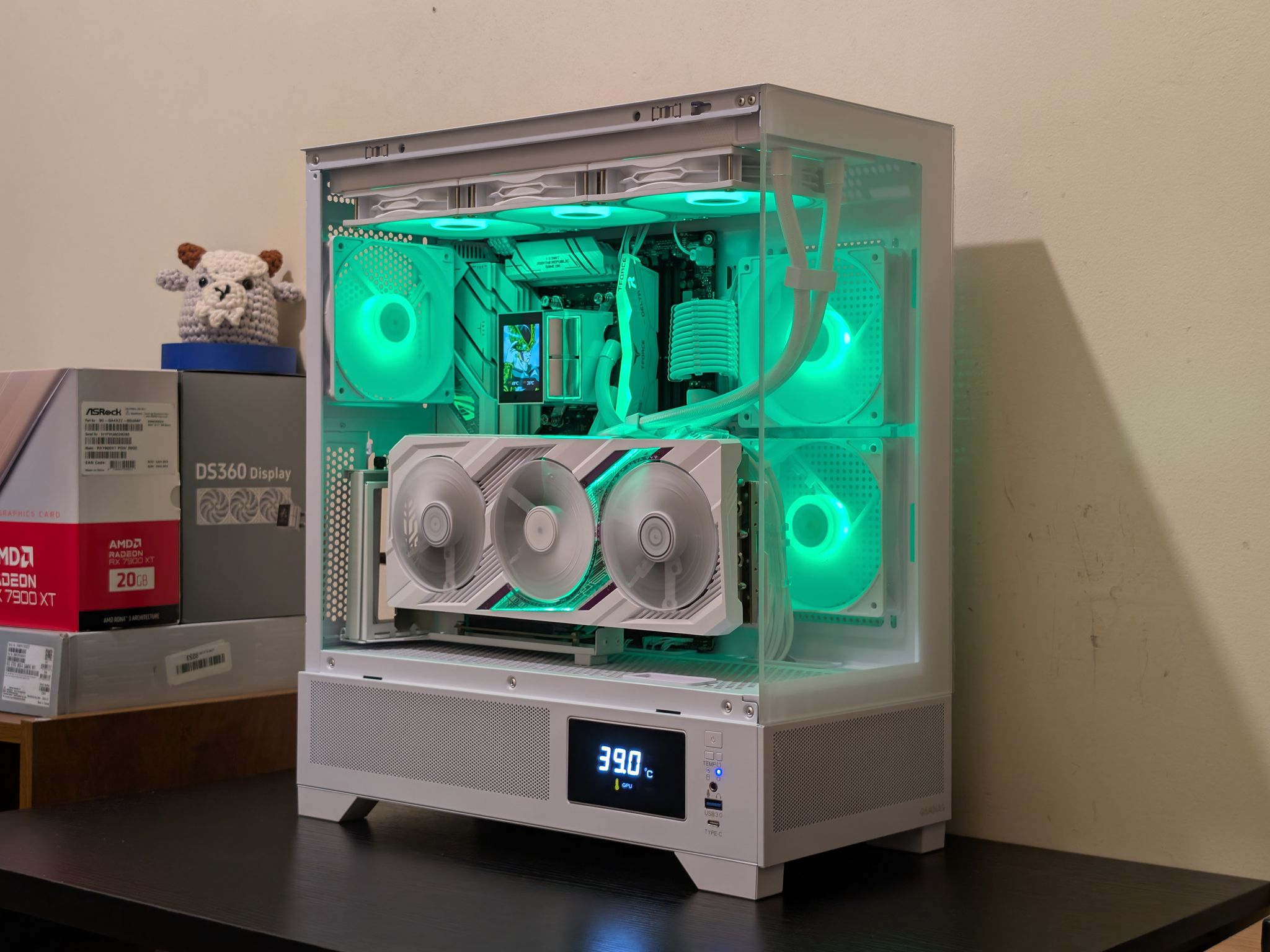🤍🦢 4K Gaming Beast | RX 7900XT | Ryzen 7 7700X | 2TB SSD | 32GB RAM | WiFi 6 & Bluetooth 🦢🤍