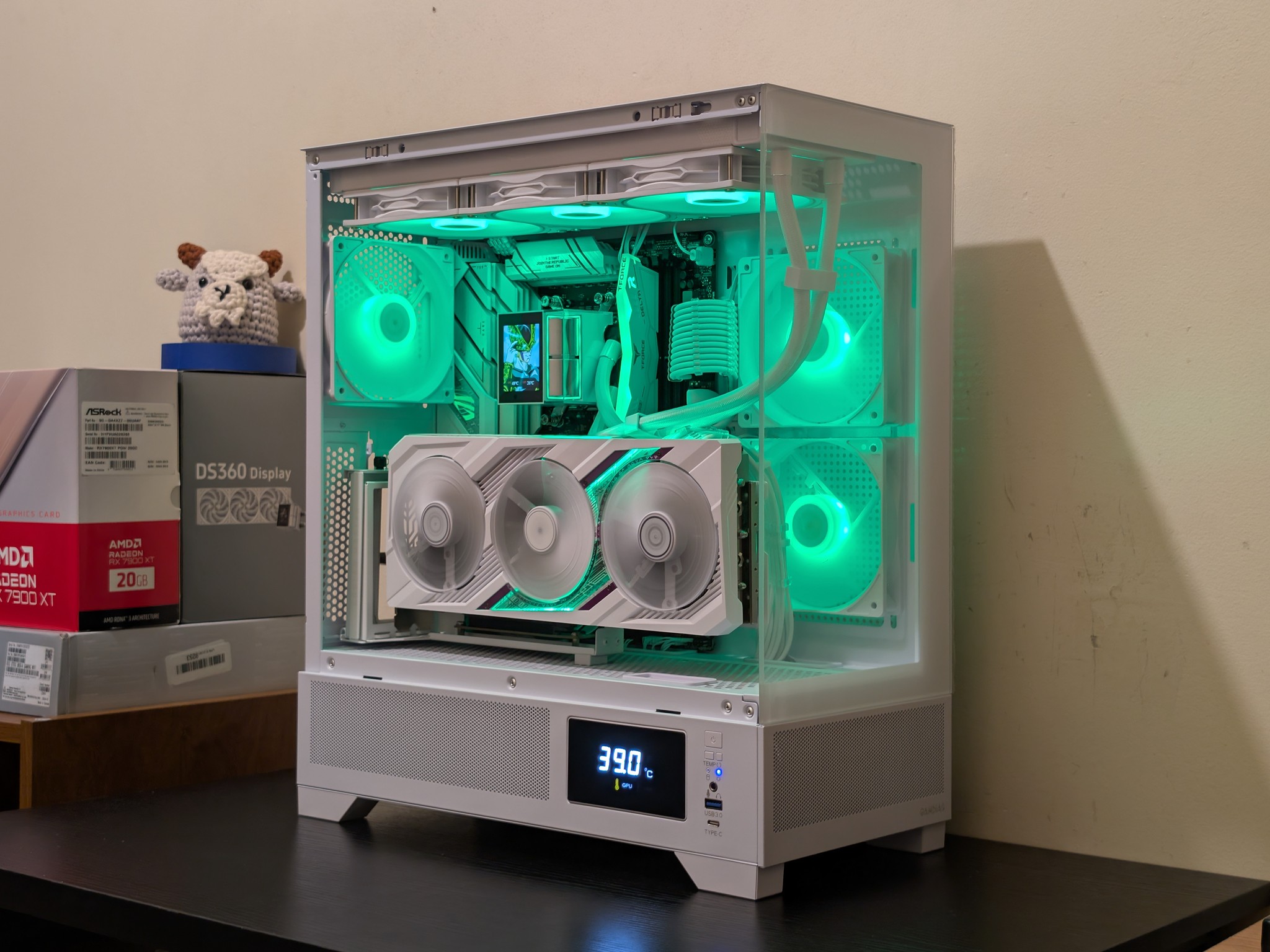 🤍🦢 4K Gaming Beast | RX 7900XT | Ryzen 7 7700X | 2TB SSD | 32GB RAM | WiFi 6 & Bluetooth 🦢🤍