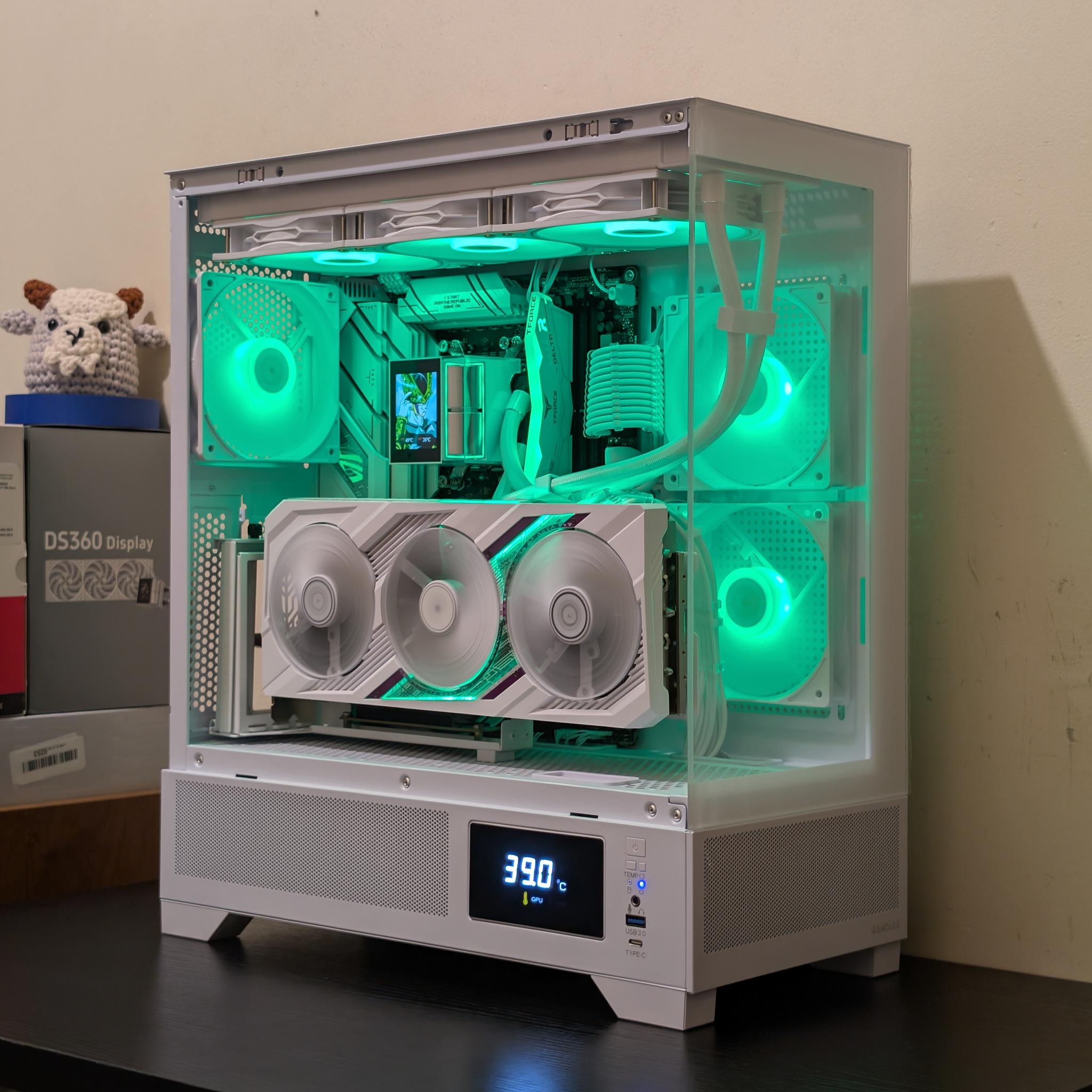 🤍🦢 4K Gaming Beast | RX 7900XT | Ryzen 7 7700X | 2TB SSD | 32GB RAM | WiFi 6 & Bluetooth 🦢🤍