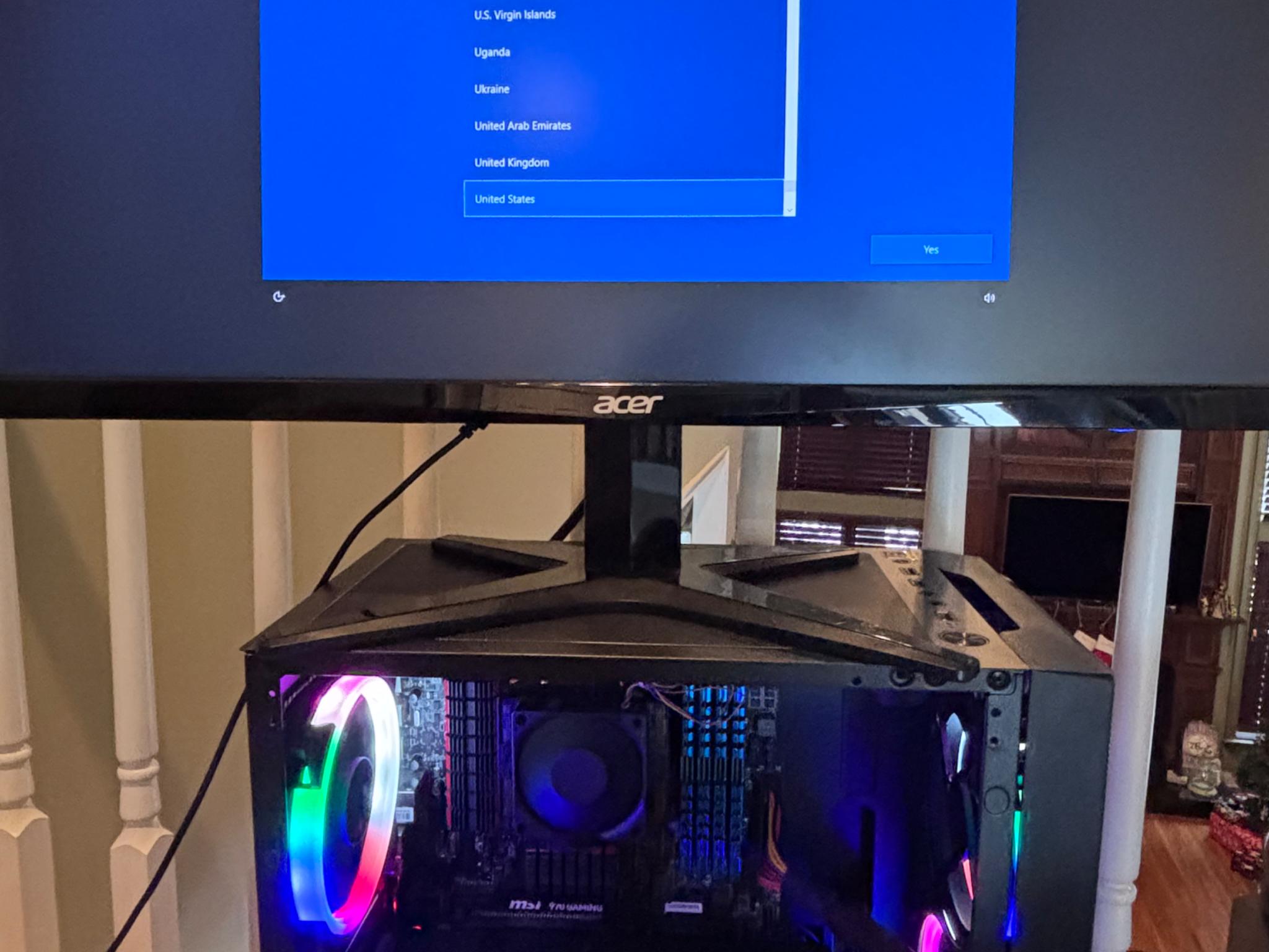 NEW YEAR DEAL! 🎉🎊 Black Low-Mid Tier Gaming PC.