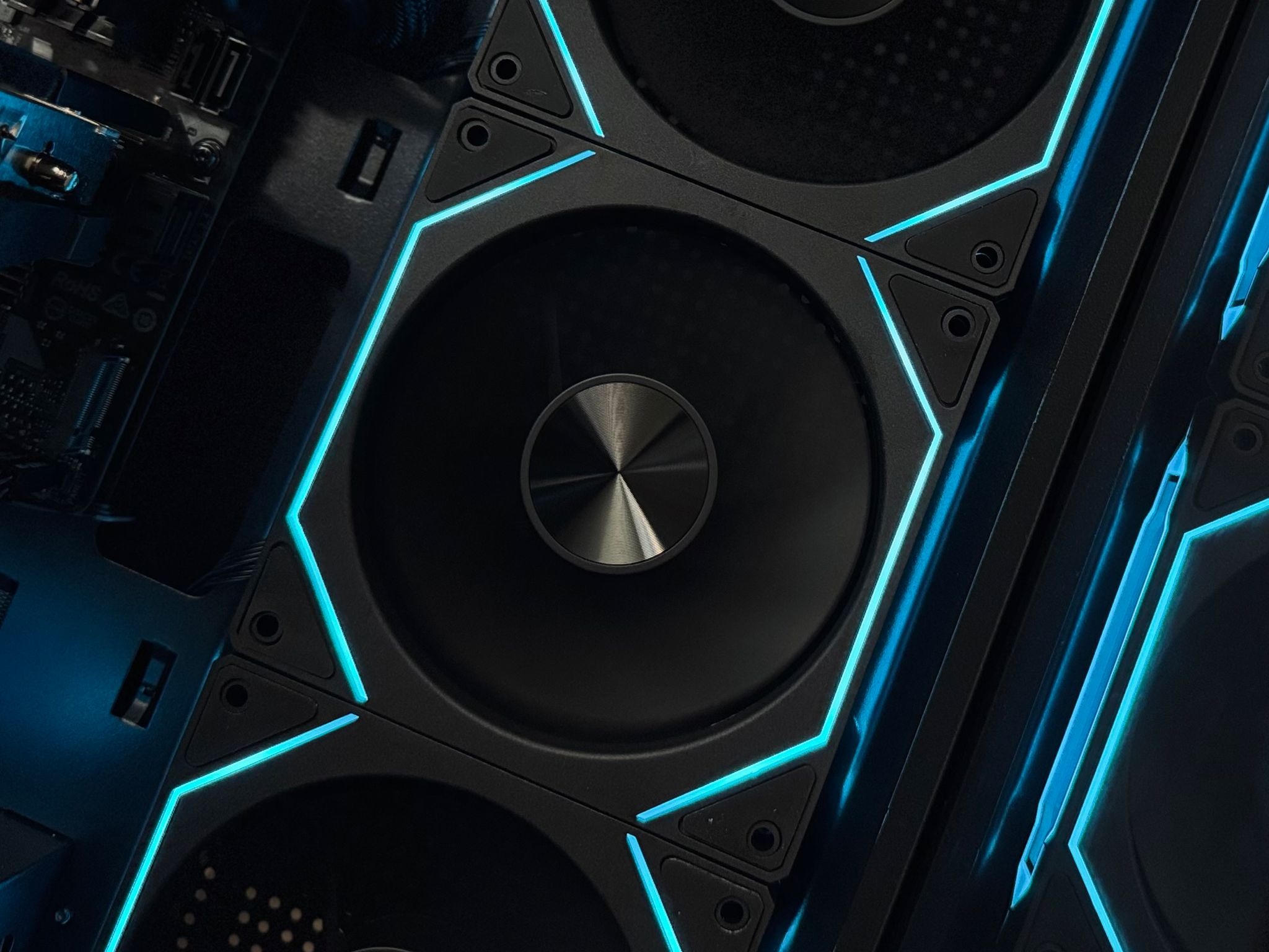🥏ARO | 1440p Gaming Pc : RTX 4060ti, Ryzen 7 5700x, 32GB RAM, 1TB M.2 SSD, WIFI